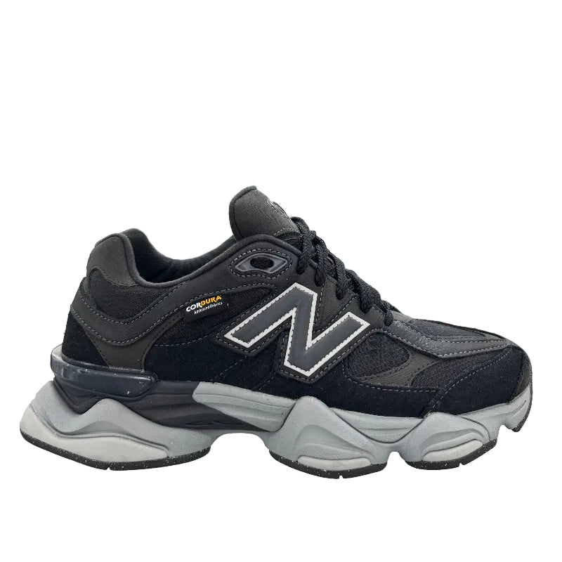 Used Mens New Balance 9060 Black Grey