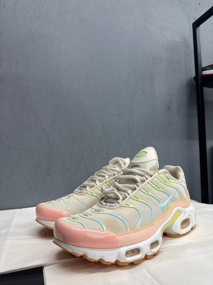 TN Crimson Tint Pale Ivory Women's