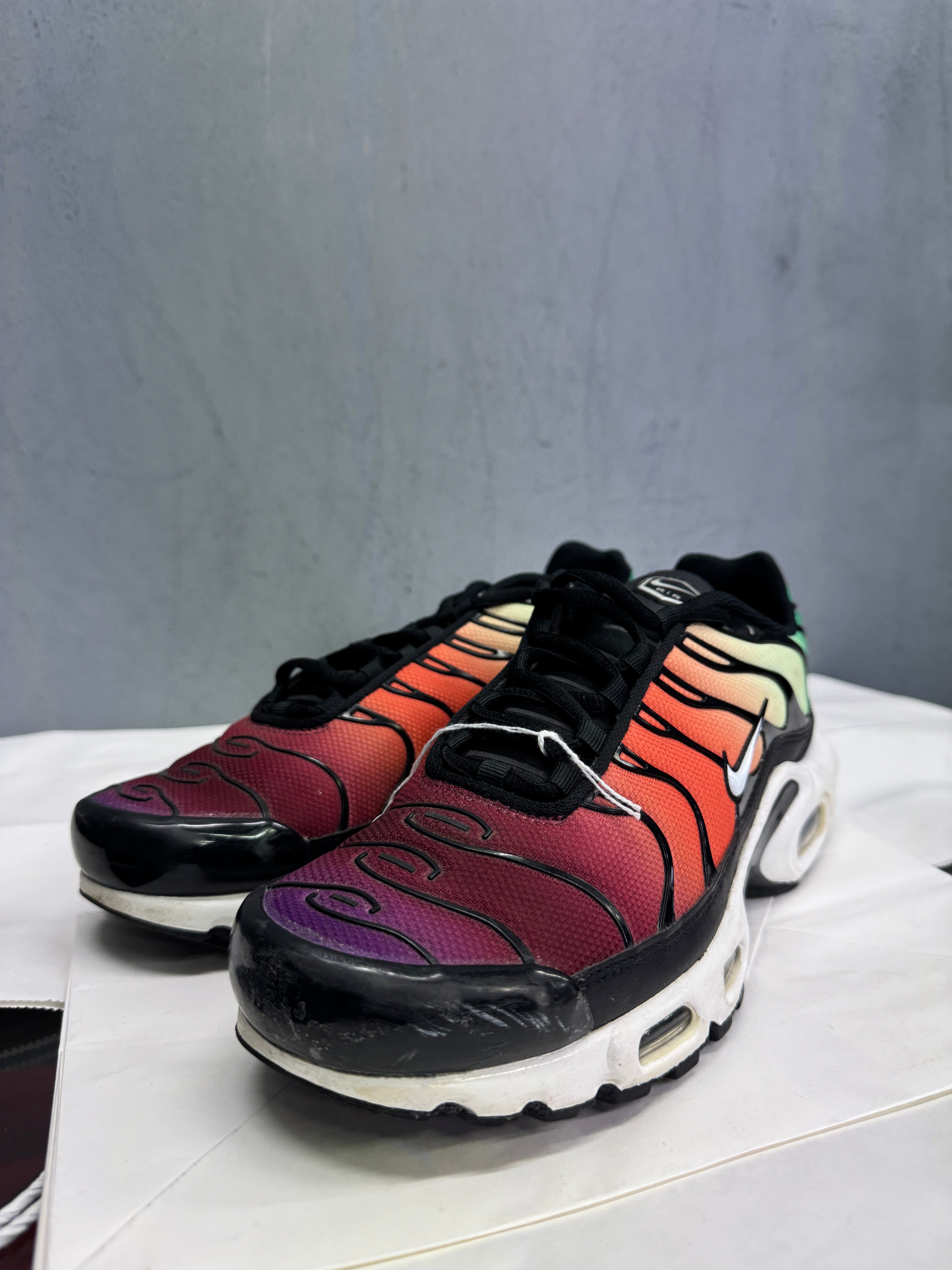 Used Nike Air Max Plus TN 'Rainbow Dark'