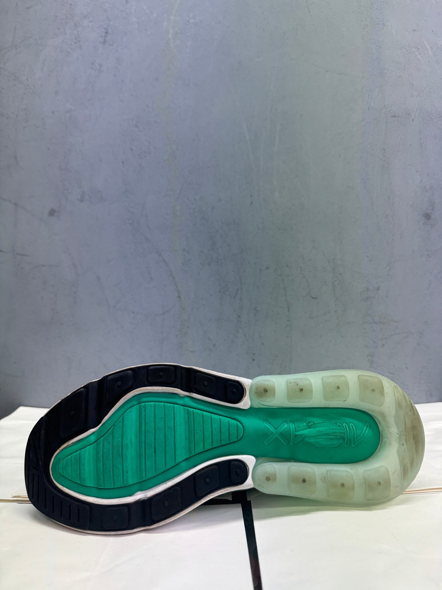 Used Air Max 270 Flyknit Igloo Women's US Women's 11 - Men's 9.5