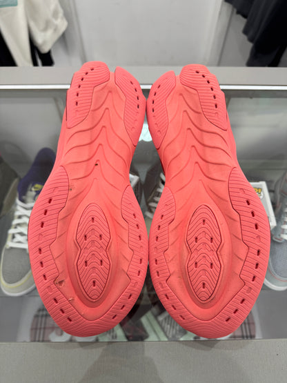 Used ASICS GEL-Kinsei Blast Coral