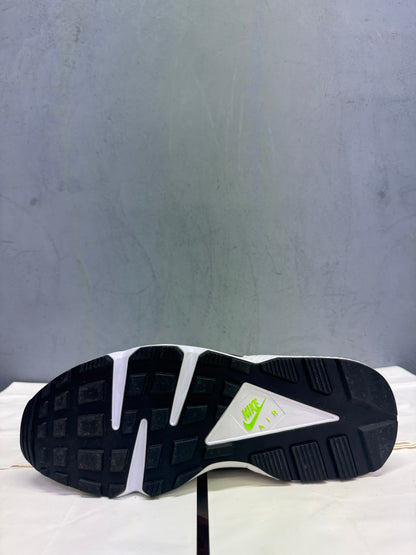 Used Air Huarache Scream Green 2021 US Men's 10 - Women's 11.5