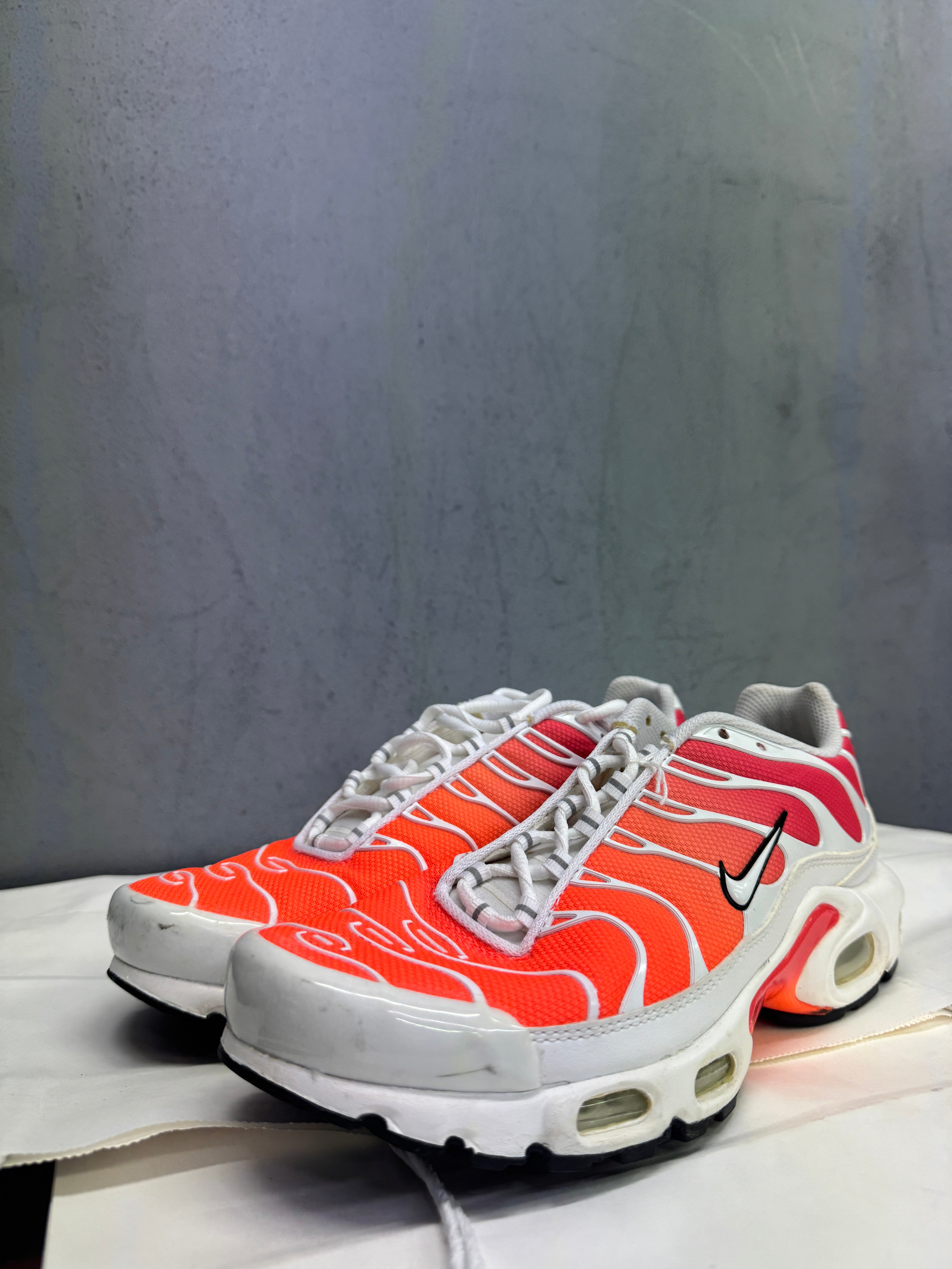Used Nike Air Max Plus TN 'White Sunrise'