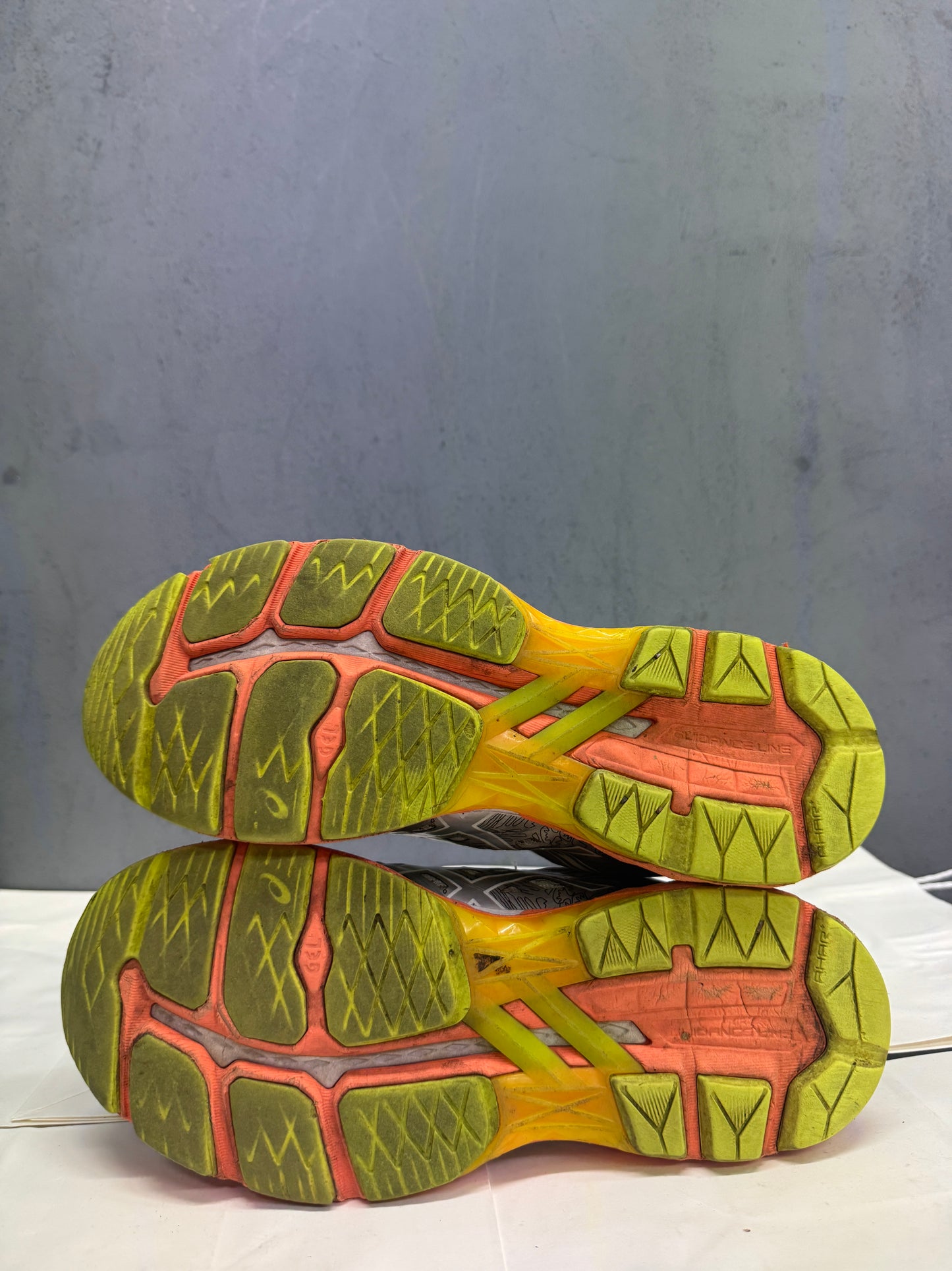 Used GT-2000 Lite Show Glacier Grey Orange US Men's 9.5 - Women's 11