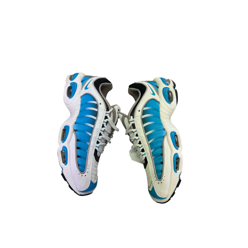 Used Tailwind  Laser Blue 13