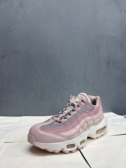Used Air Max 95 Barely Rose Plum Chalk US Women's 7 - Men's 5.5
