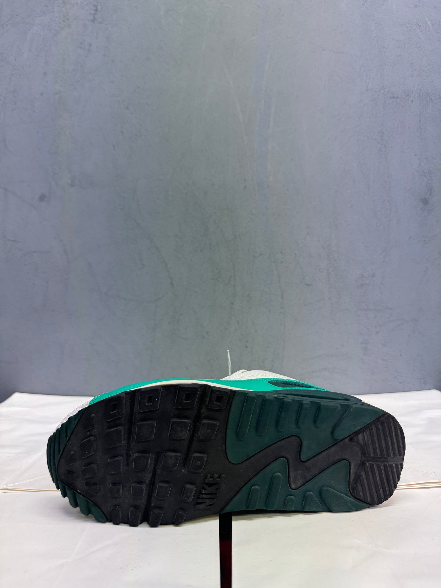 Used Air Max 1 White Green US Women's 7 - Men's 5.5