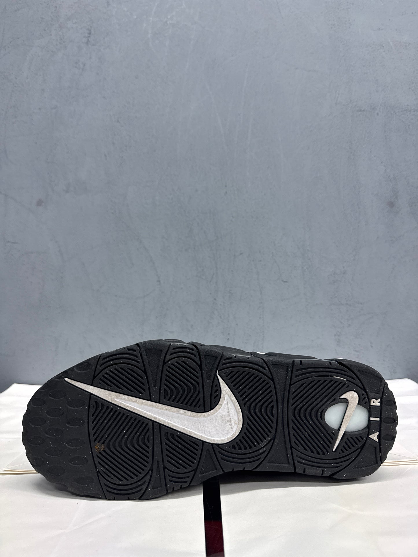 Used Air More Uptempo Black White US Men's 9 - Women's 10.5