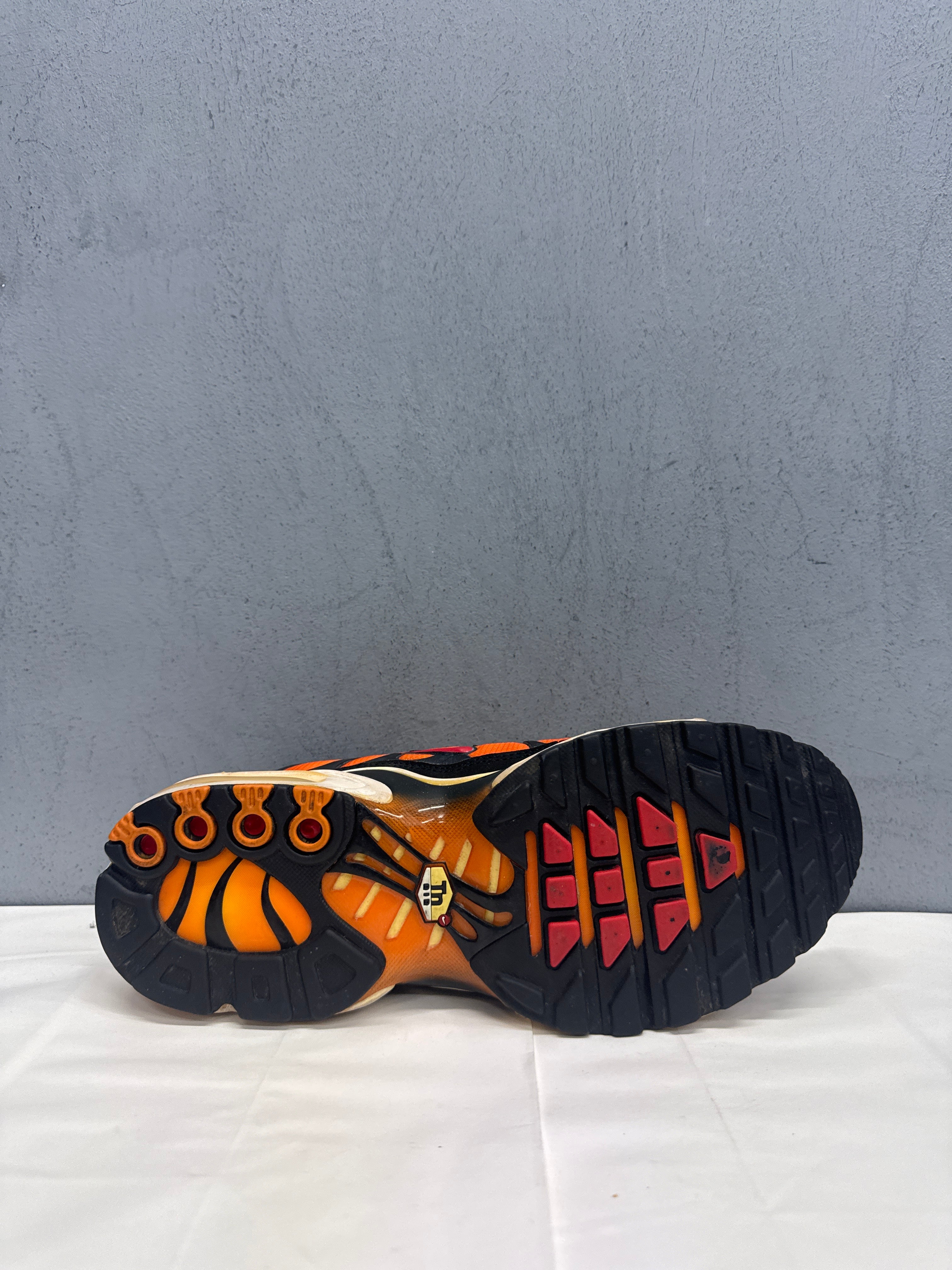 Used AIR MAX PLUS 'SUNSET 2014'