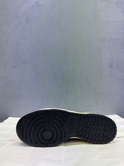 Used Dunk Low Un-Tiffany US Men's 9.5 - Women's 11