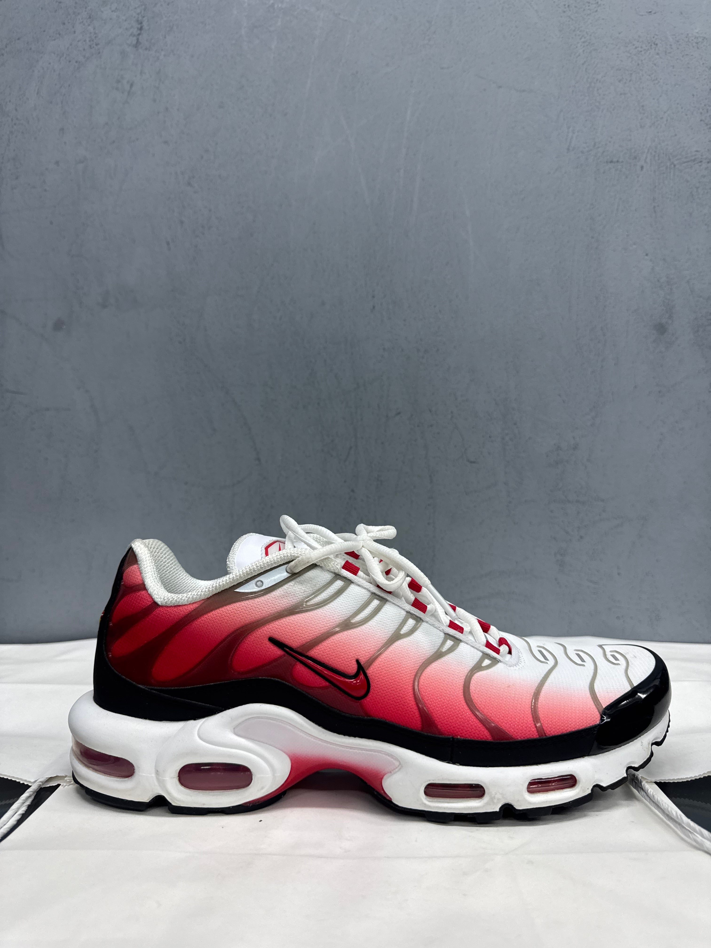 Used Nike Air Max Plus TN 'White Black University Red'