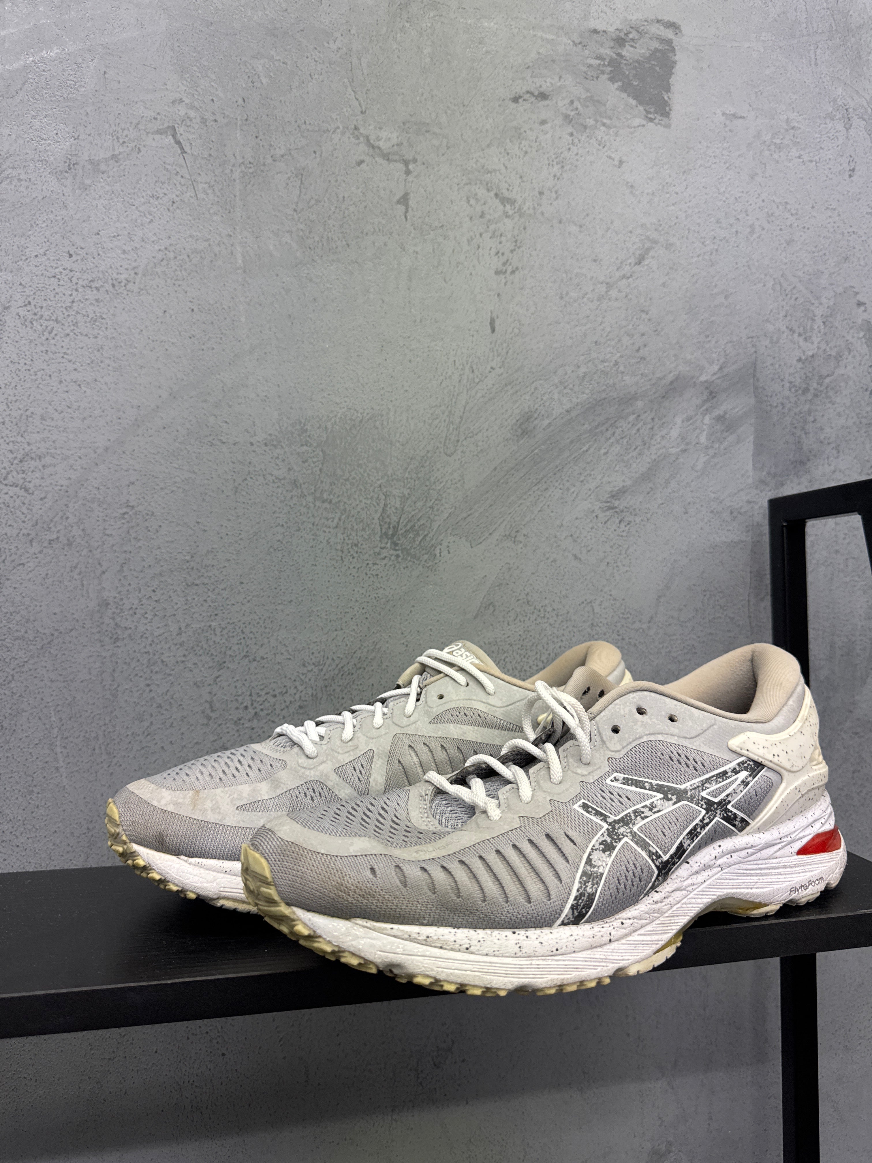 Used Metarun Concrete Grey Women's