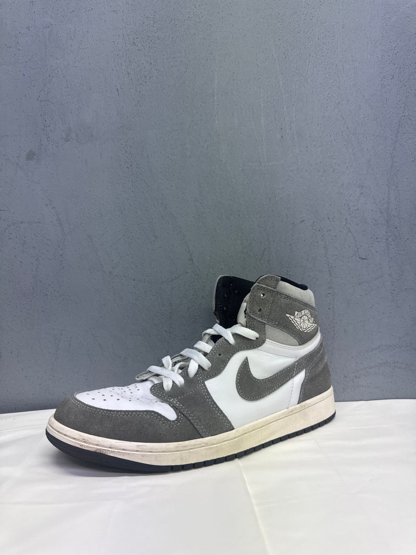 Used Jordan 1 Retro High OG Washed Black 45756