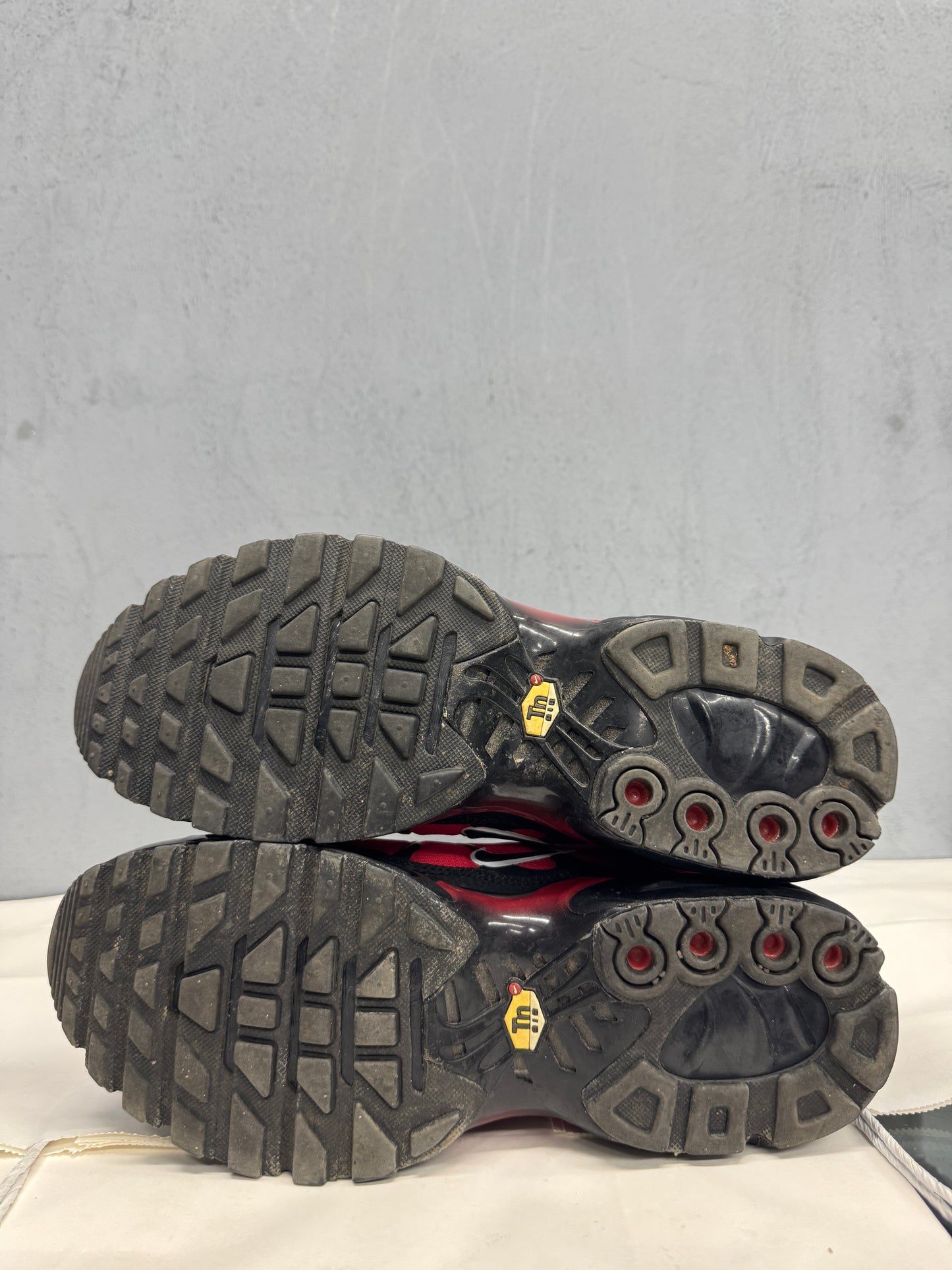 Used TN University Red Multiple Sizes