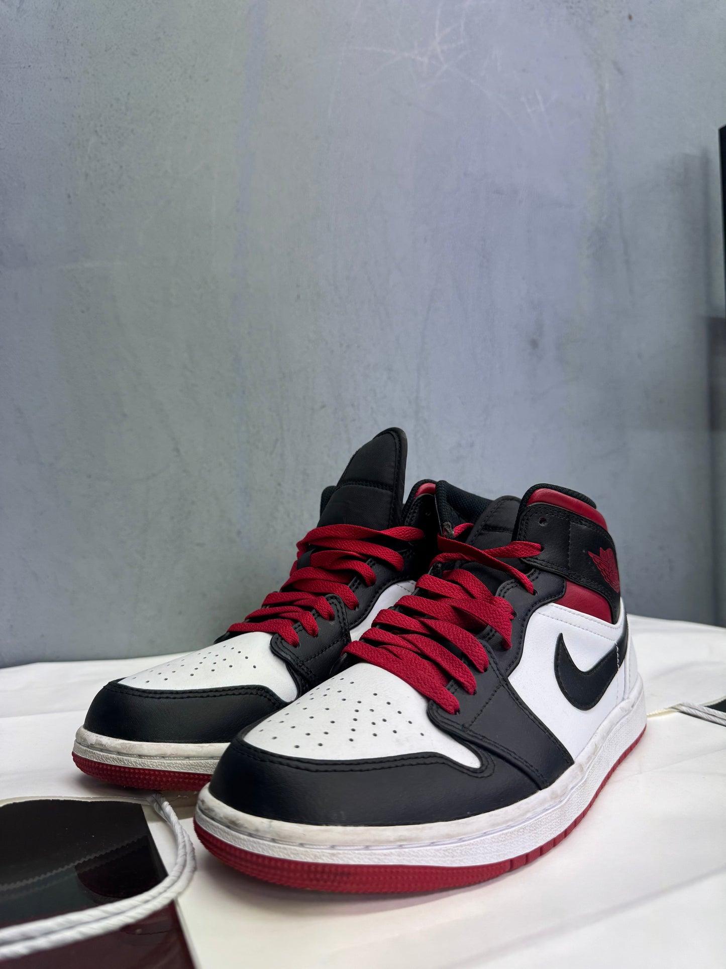 Used Jordan 1 Mid Black Toe US Men's 8 - Women's 9.5
