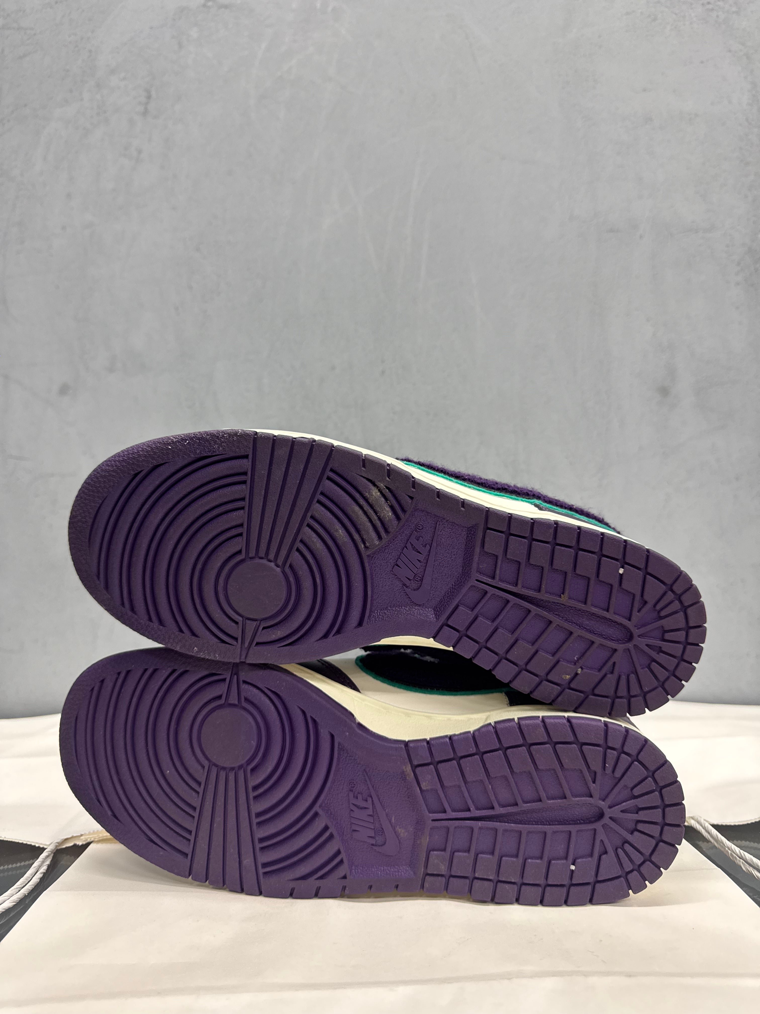 Used Dunk Low Chenille Swoosh Sail Grand Purple