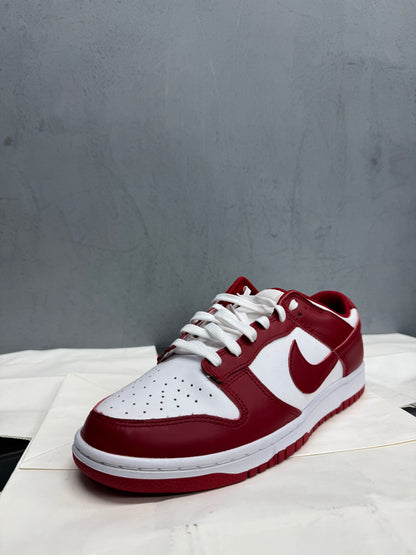 Used Dunk Team Red US Men's 10 - Women's 11.5