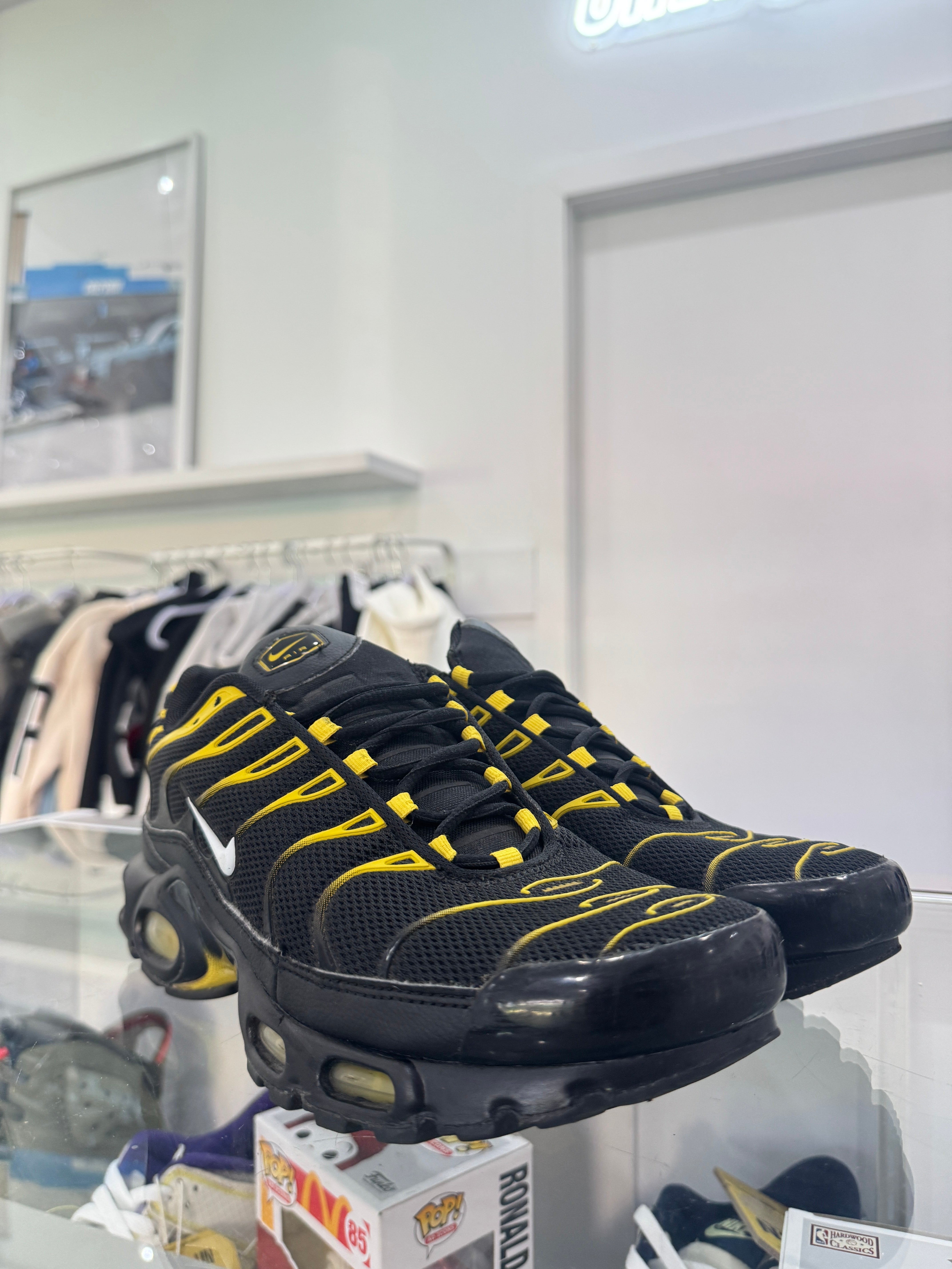 Used Nike Air Max Plus TN Black Yellow