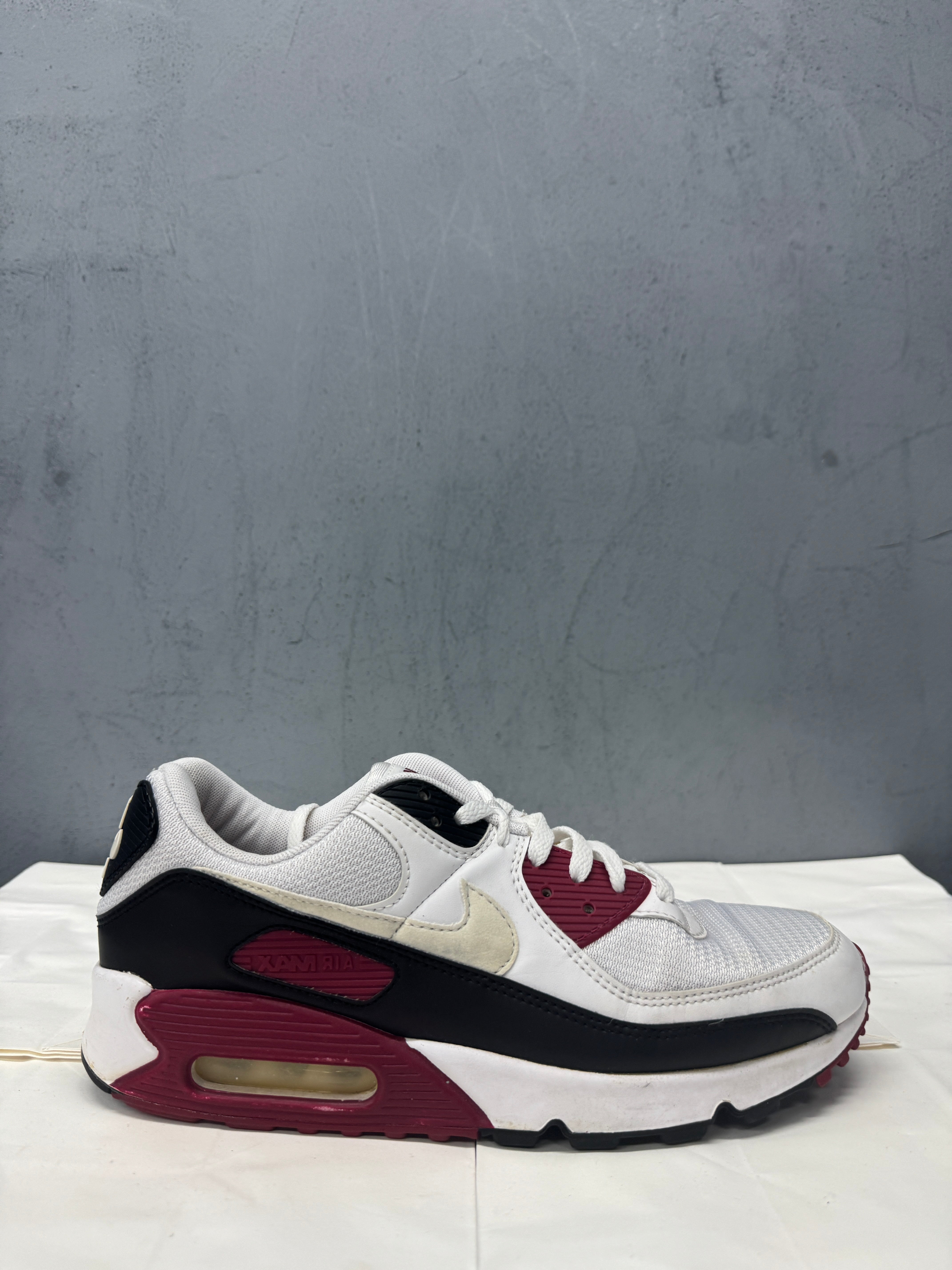 Used Air Max 90 Recraft New Maroon