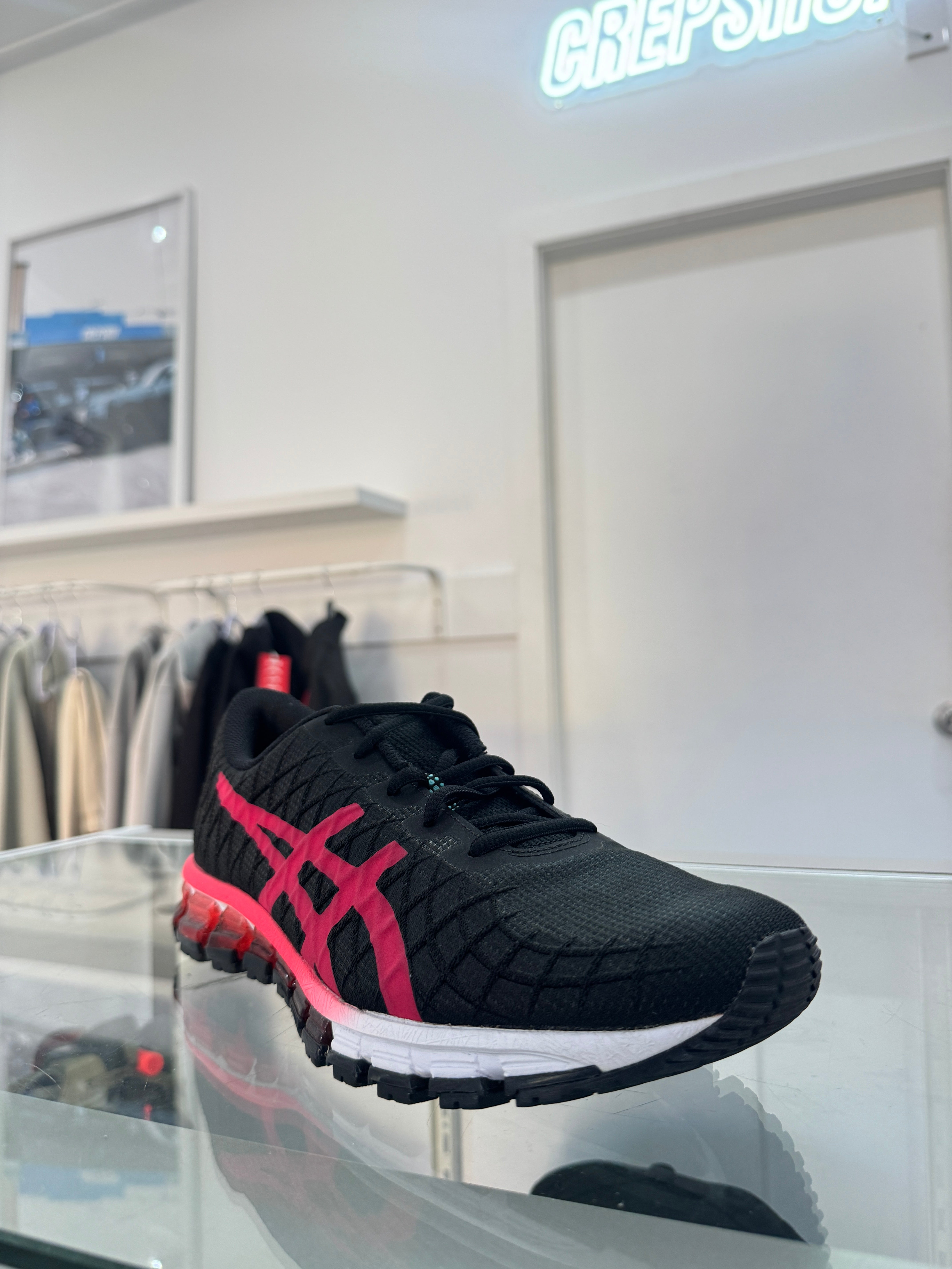 Used ASICS GEL-Quantum 180 4 Black Laser Pink