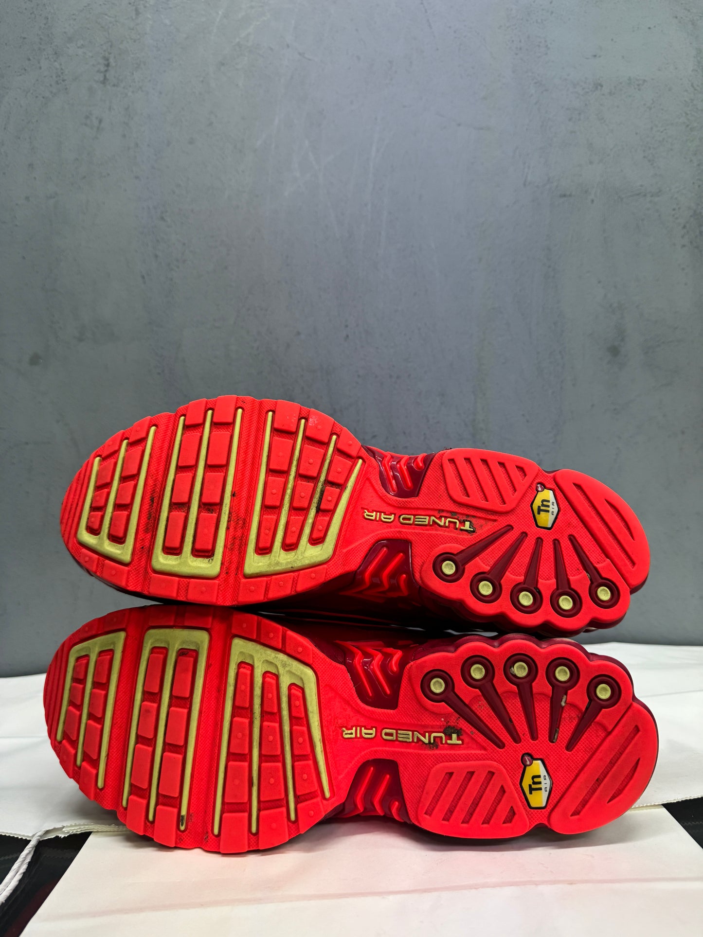 Used TN3 Iron Man US Men's 13 - Women's 14.5