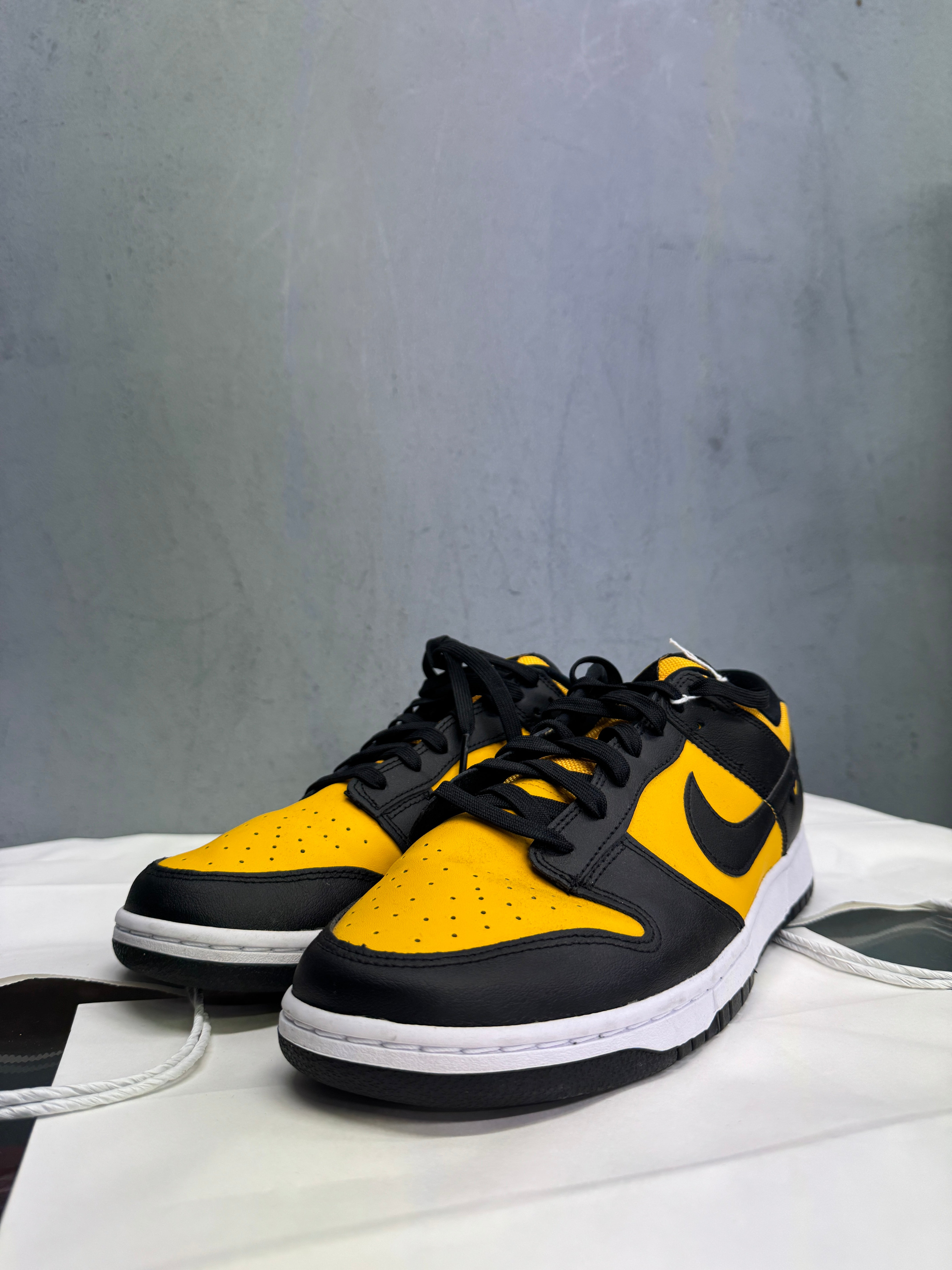 Used Dunk Low Reverse Goldenrod