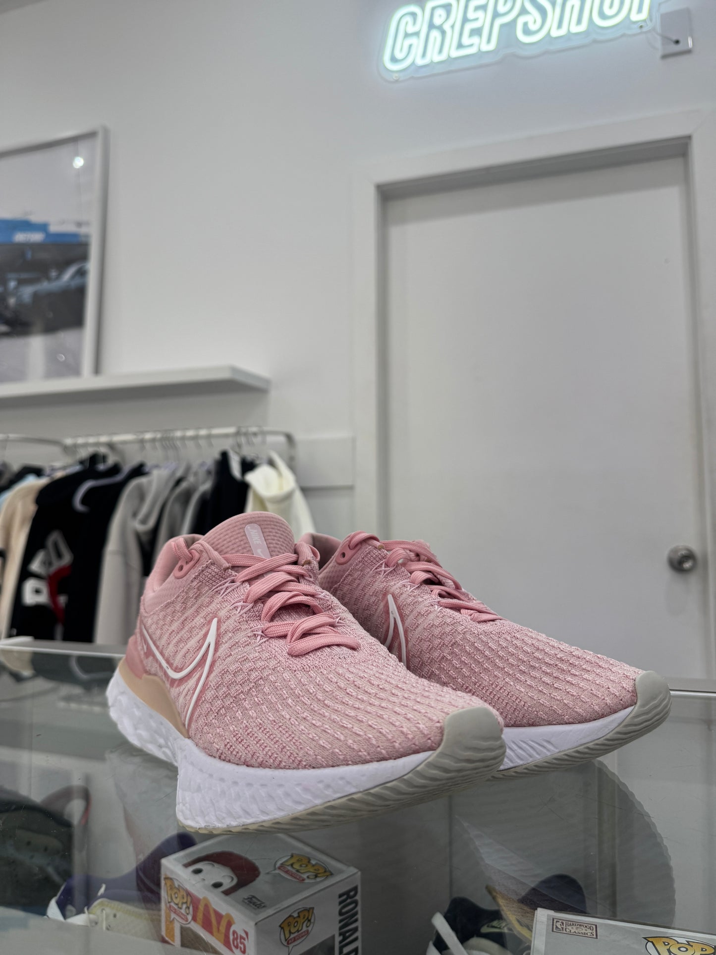 Used Nike Infinity React Pink White