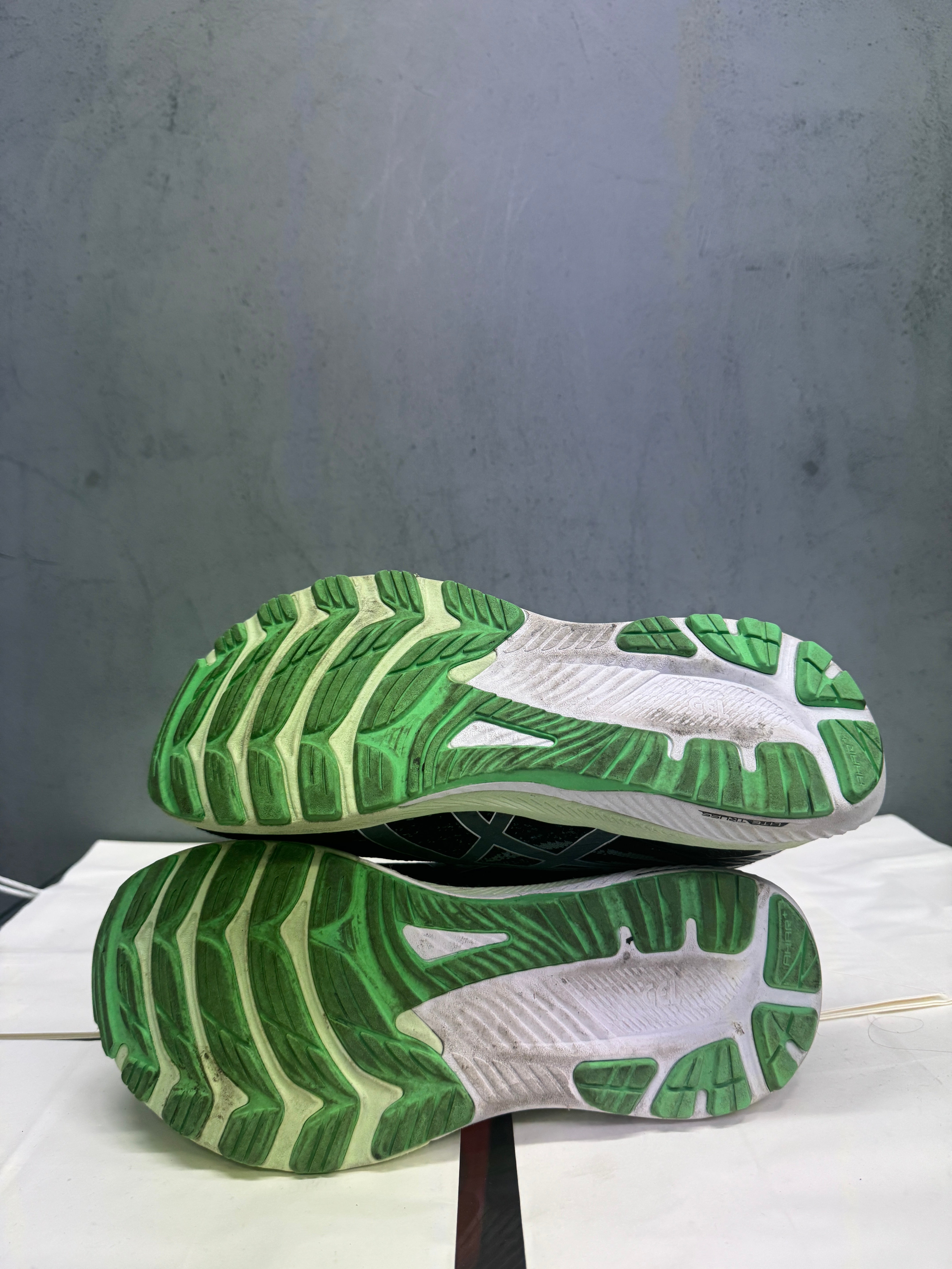 Used GEL-Kayano 29 Black Green Women's
