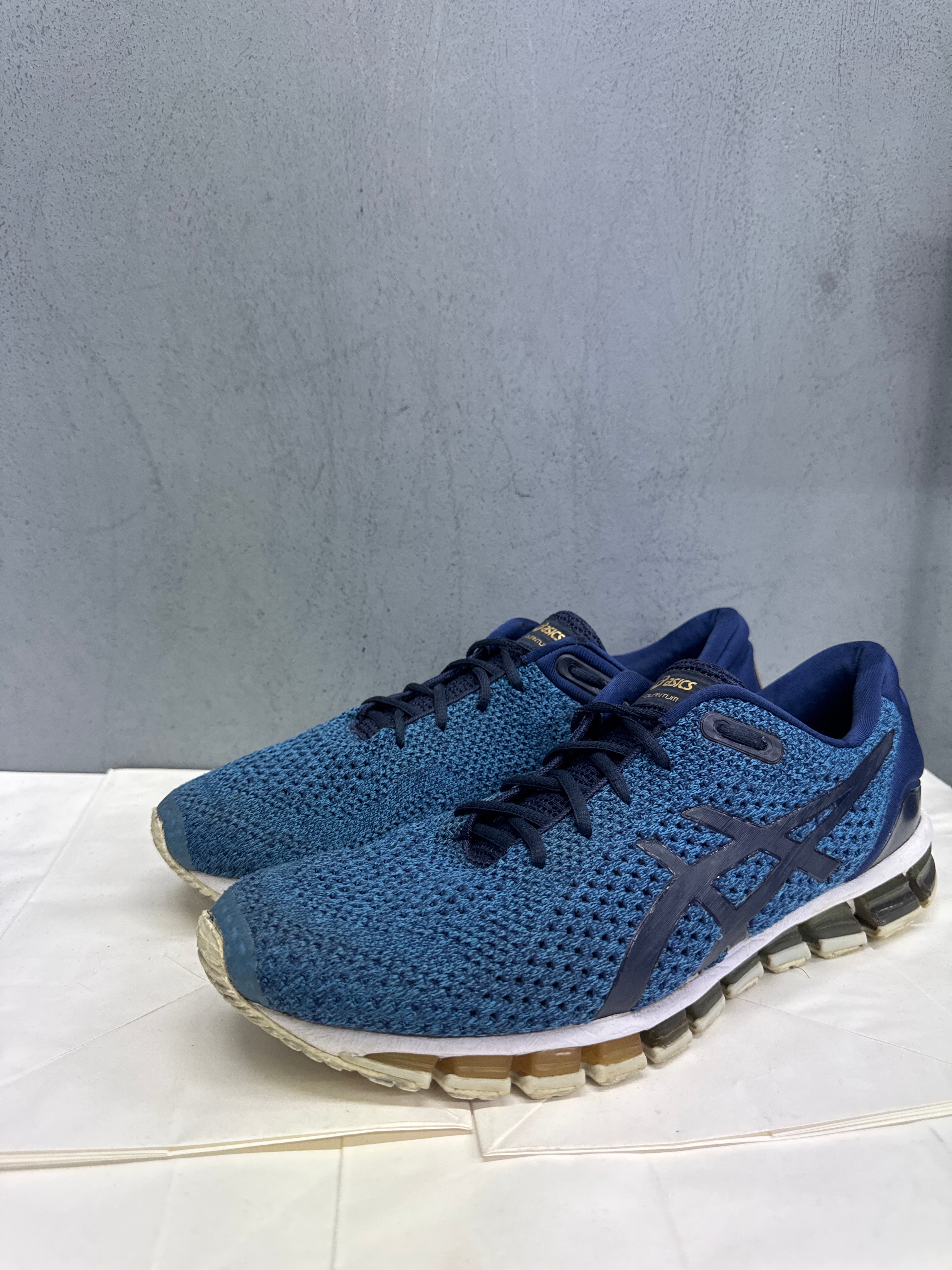 Used GEL-Quantum 360 Knit Indigo Blue