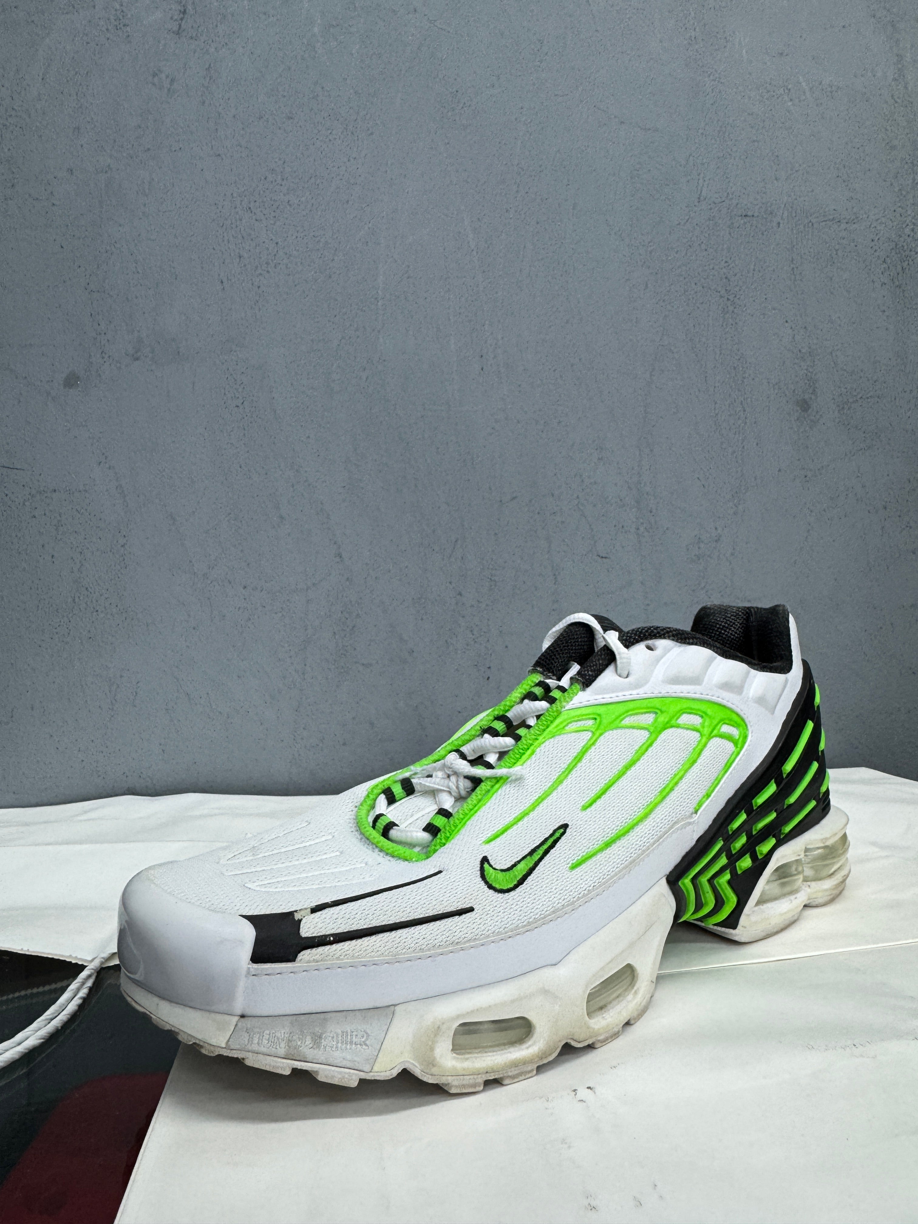 Used Nike Air Max Plus TN3 'Triple White Custom Green Black'
