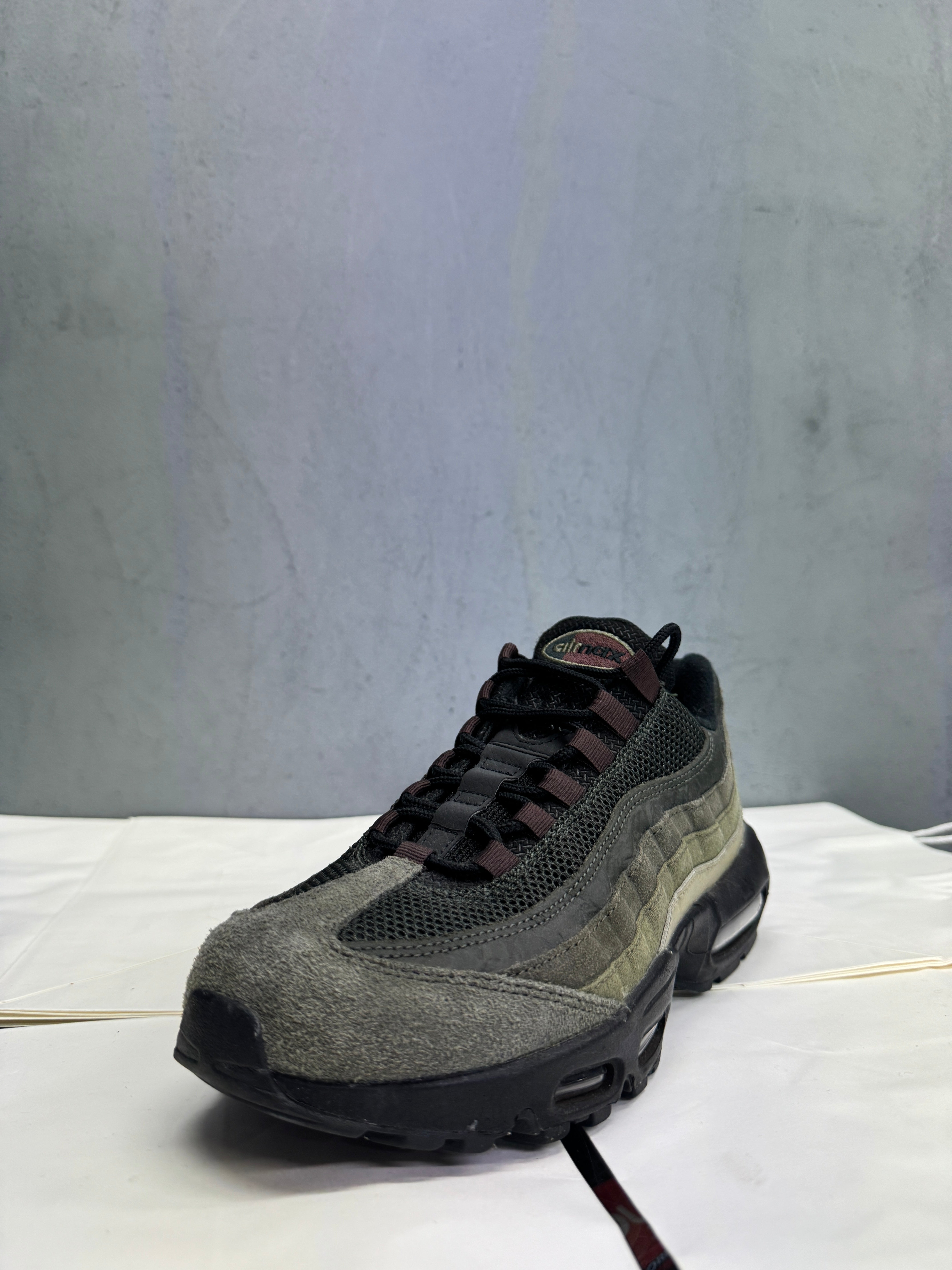 Used Air Max 95 Dark Green