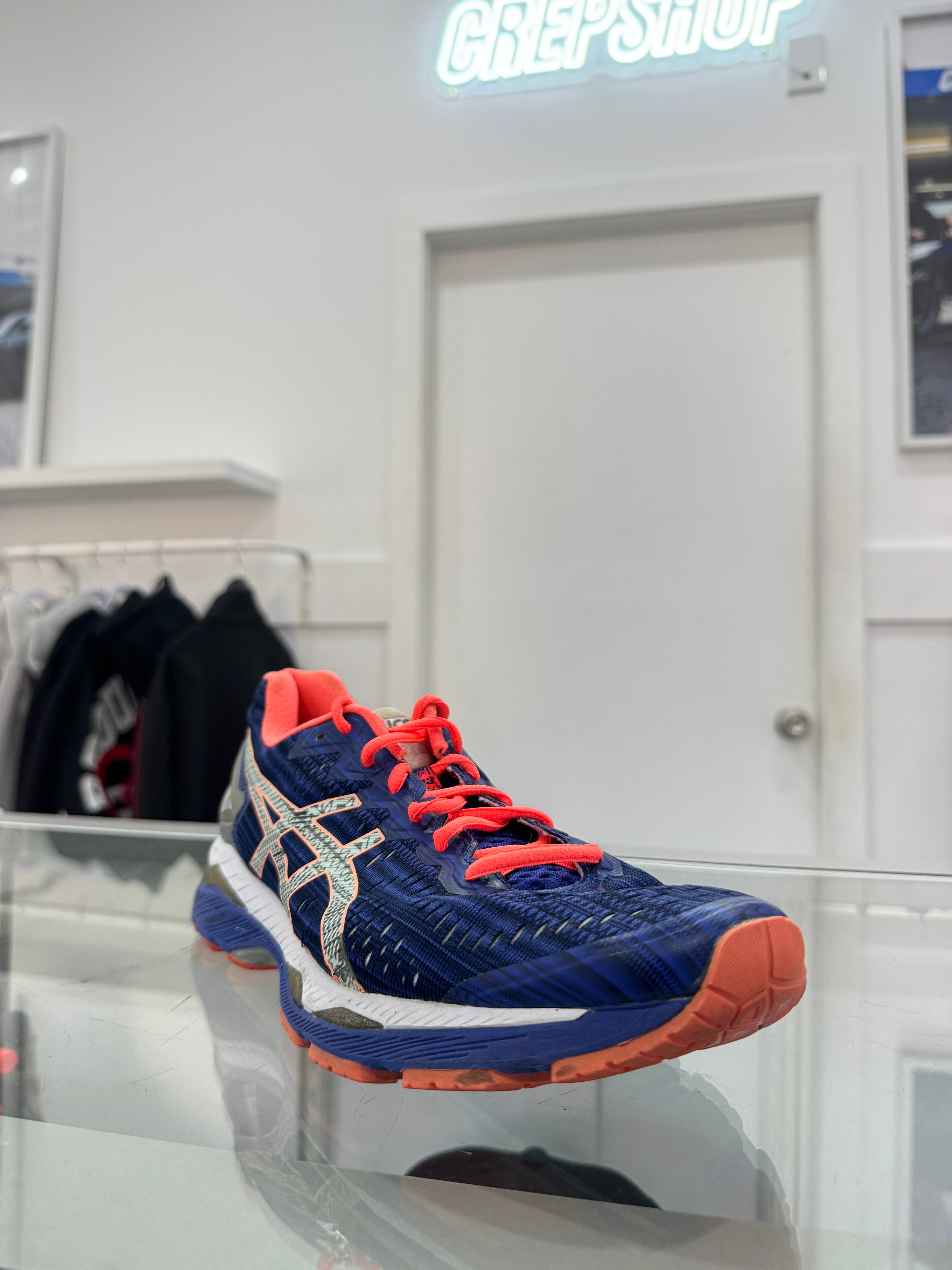 Used ASICS GEL-Kayano 23 Flash Coral LITESHOW