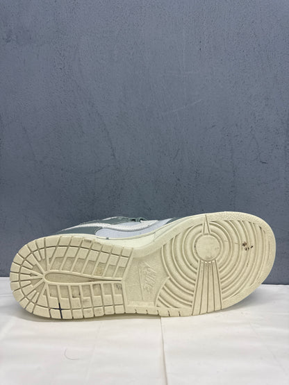 Used Dunk Low Mica Green US Men's 8.5 - Women's 10