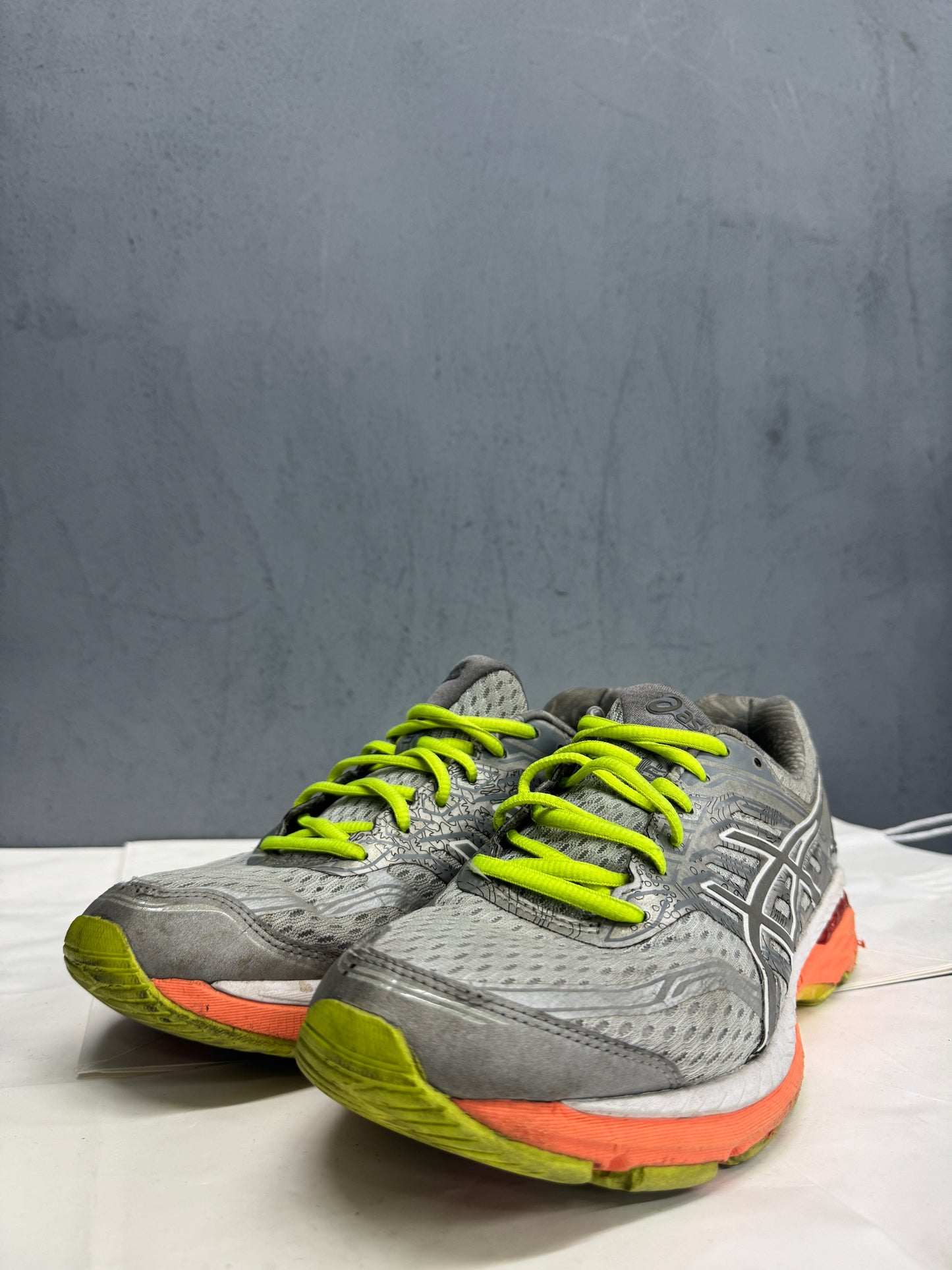 Used GT-2000 Lite Show Glacier Grey Orange US Men's 9.5 - Women's 11