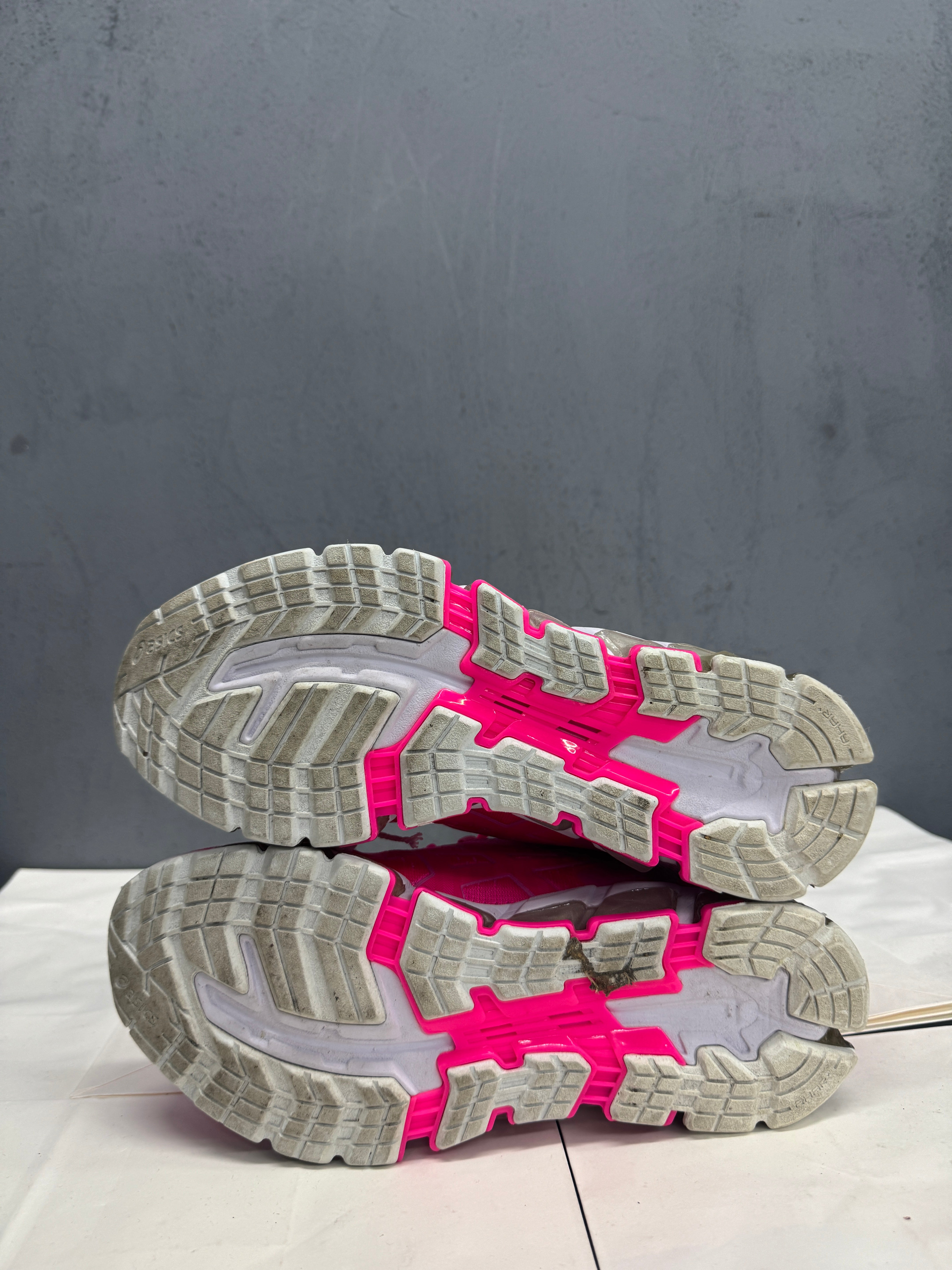 Used GEL-Quantum 360 6 Women's