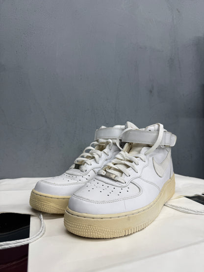 Used Air Force 1 High White Multiple Sizes