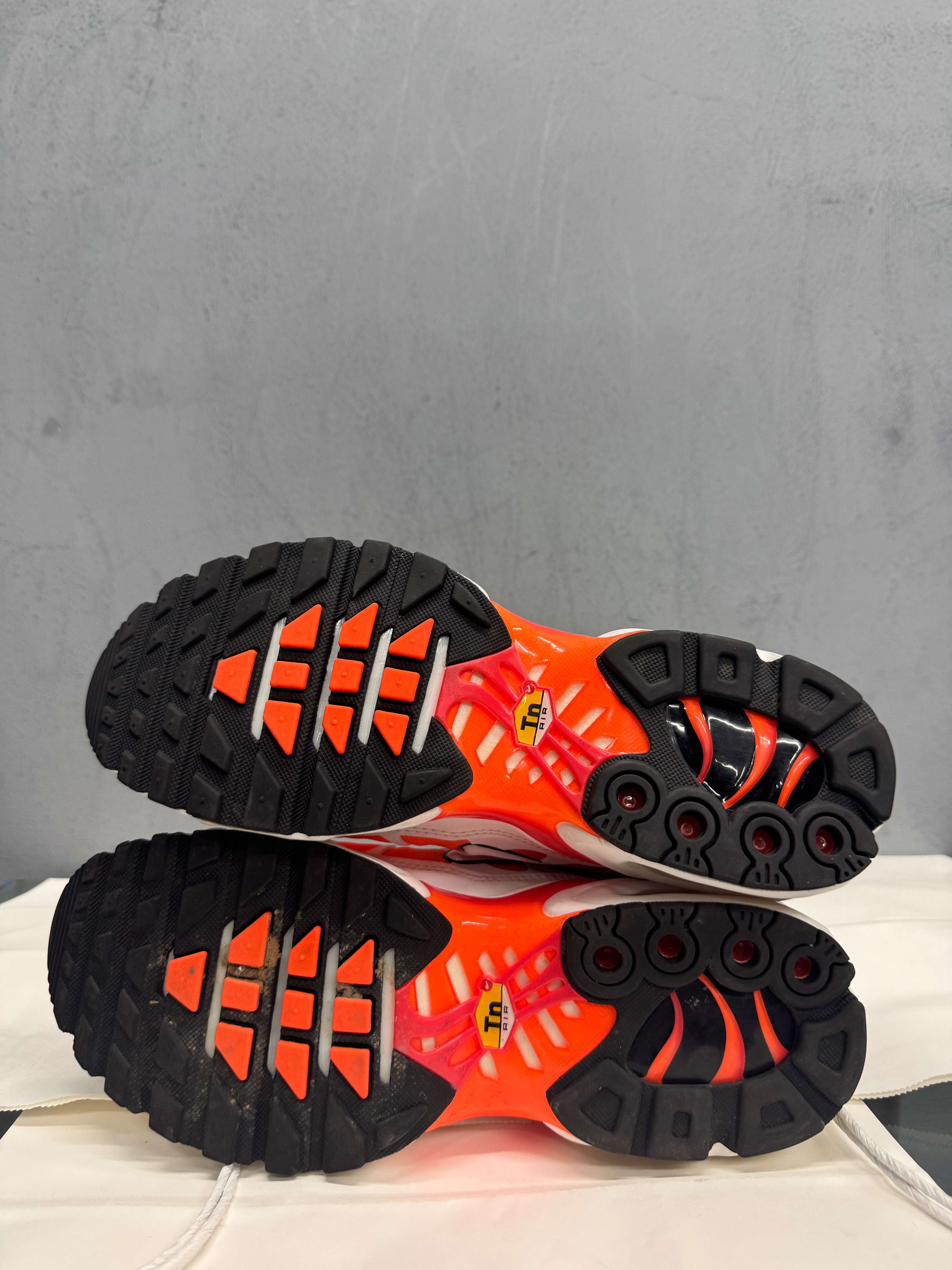 Used Nike Air Max Plus TN 'White Sunrise'