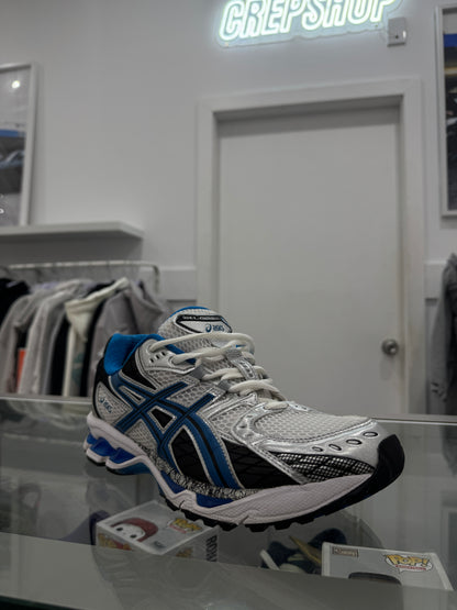 Used Gel Nimbus 10.1 Silver White Blue 45756