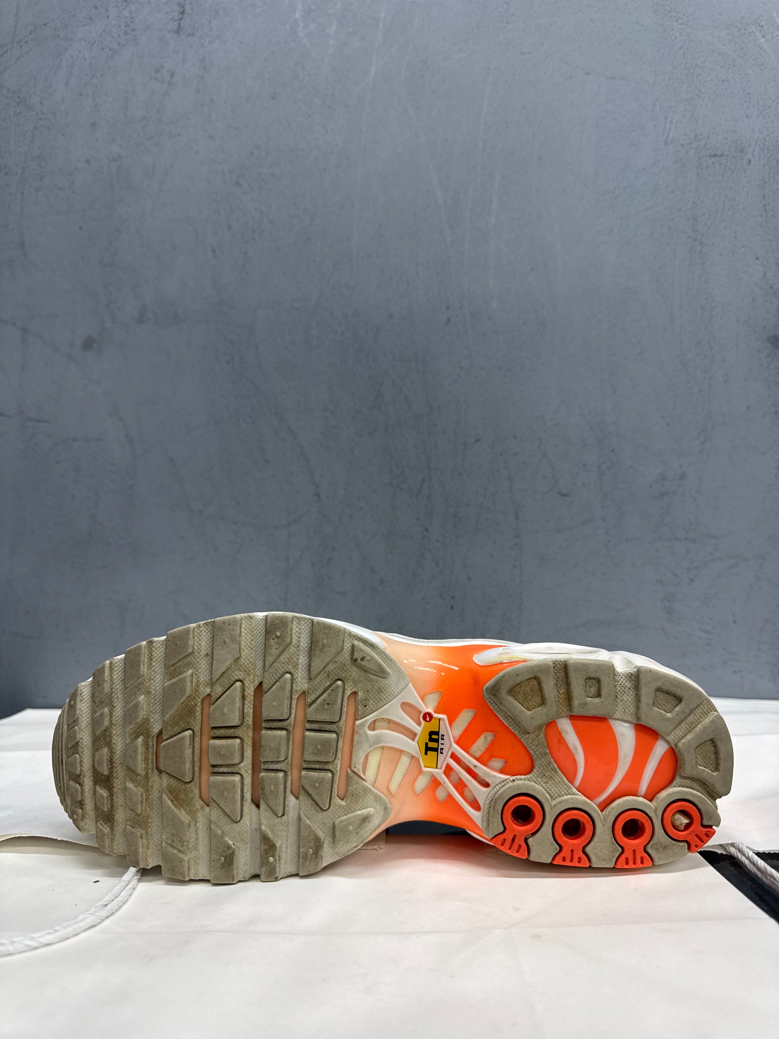 Used Nike Air Max Plus TN 'White Atomic Orange'