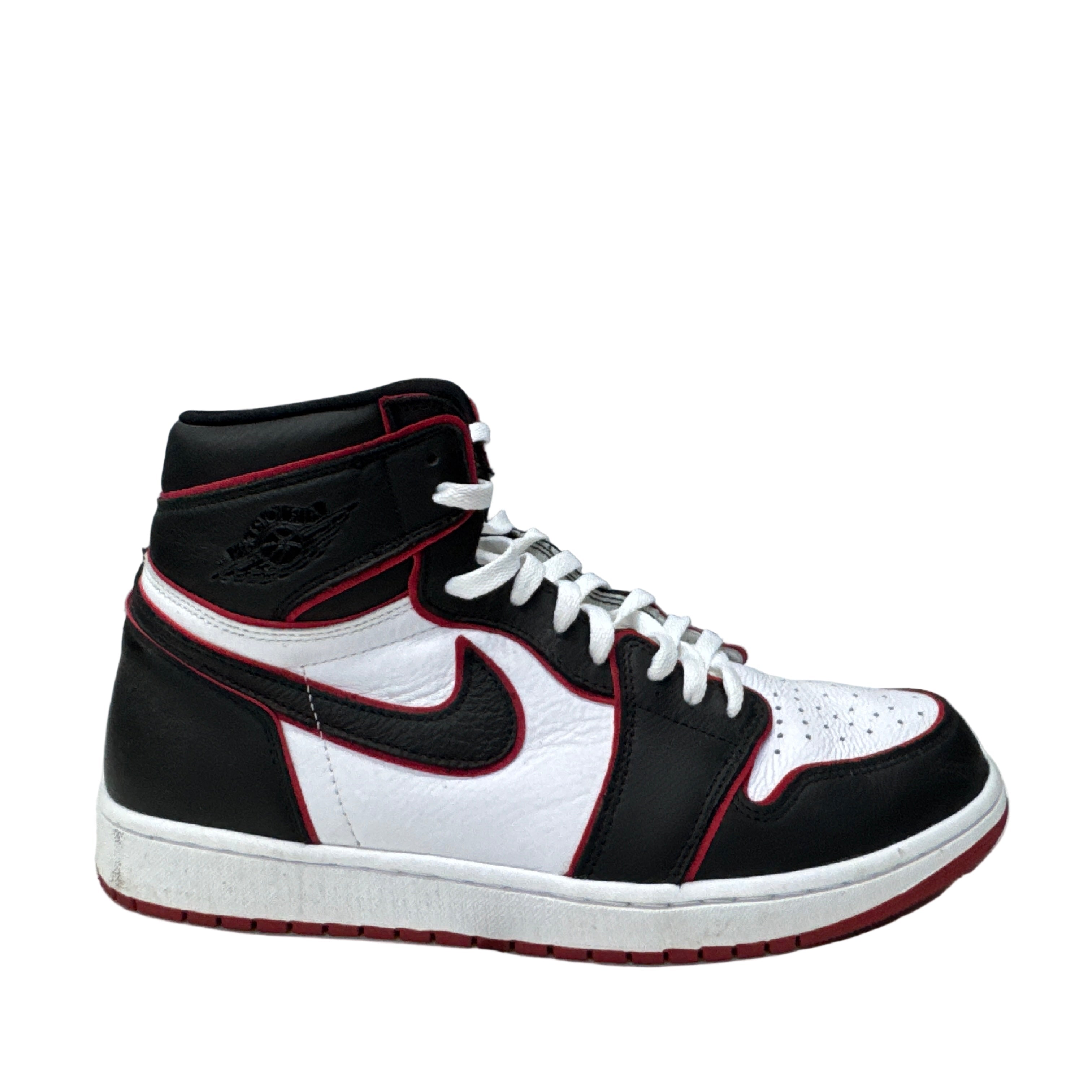 Used Jordan 1 Retro High OG Bloodline