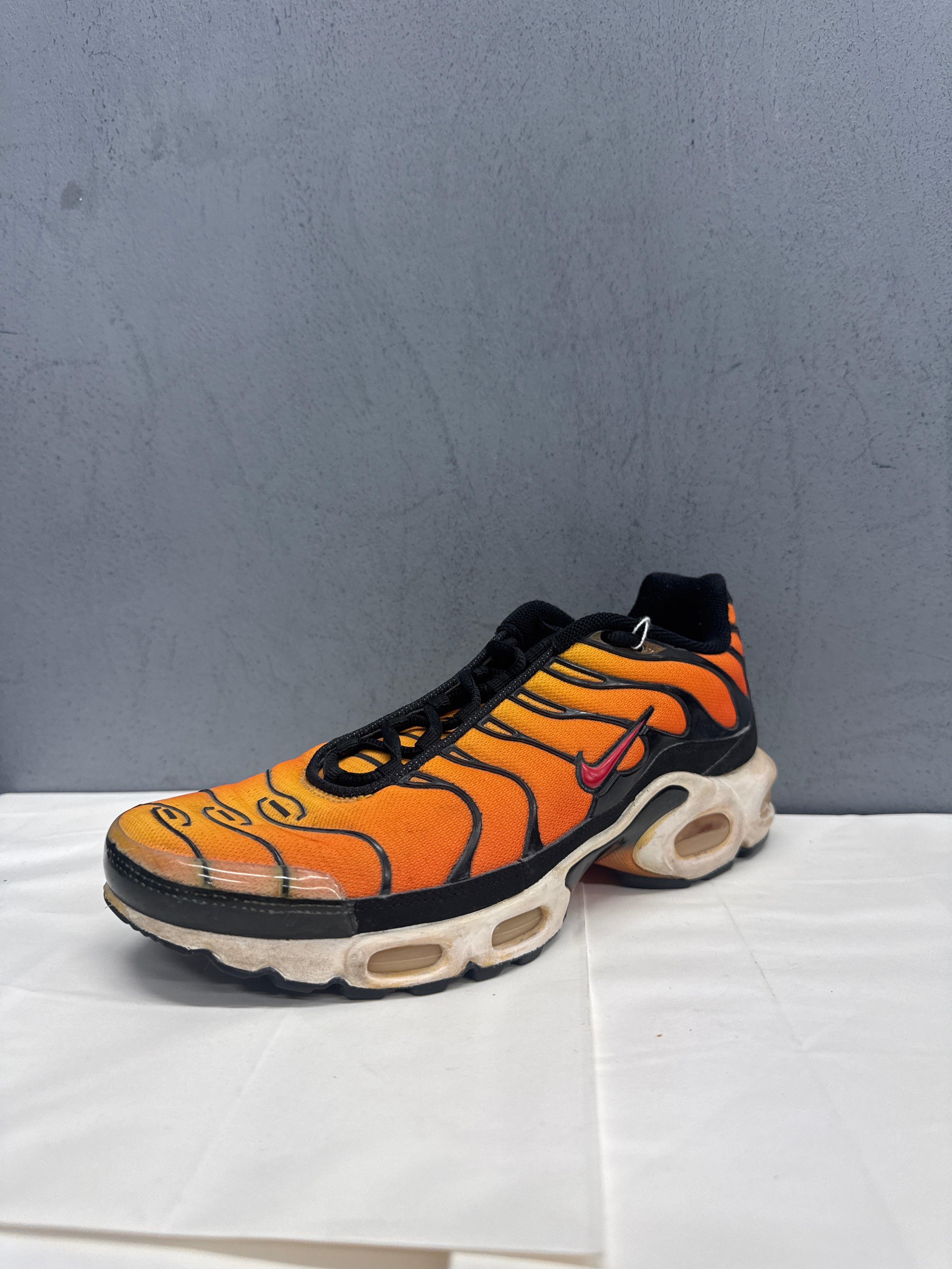 Used AIR MAX PLUS 'SUNSET 2014'