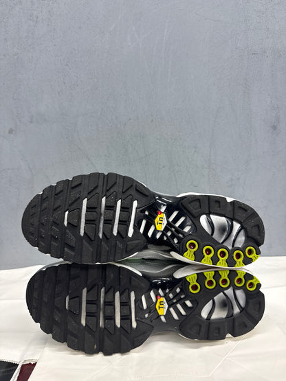 Used TN Cyber Glacier Blue Gradient Womens US Women's 12 - Men's 10.5