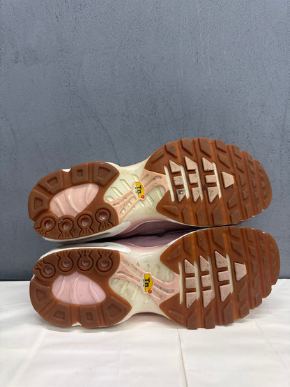 Used Nike TN 'Premium W Pink, White & Gum' 10-w-2