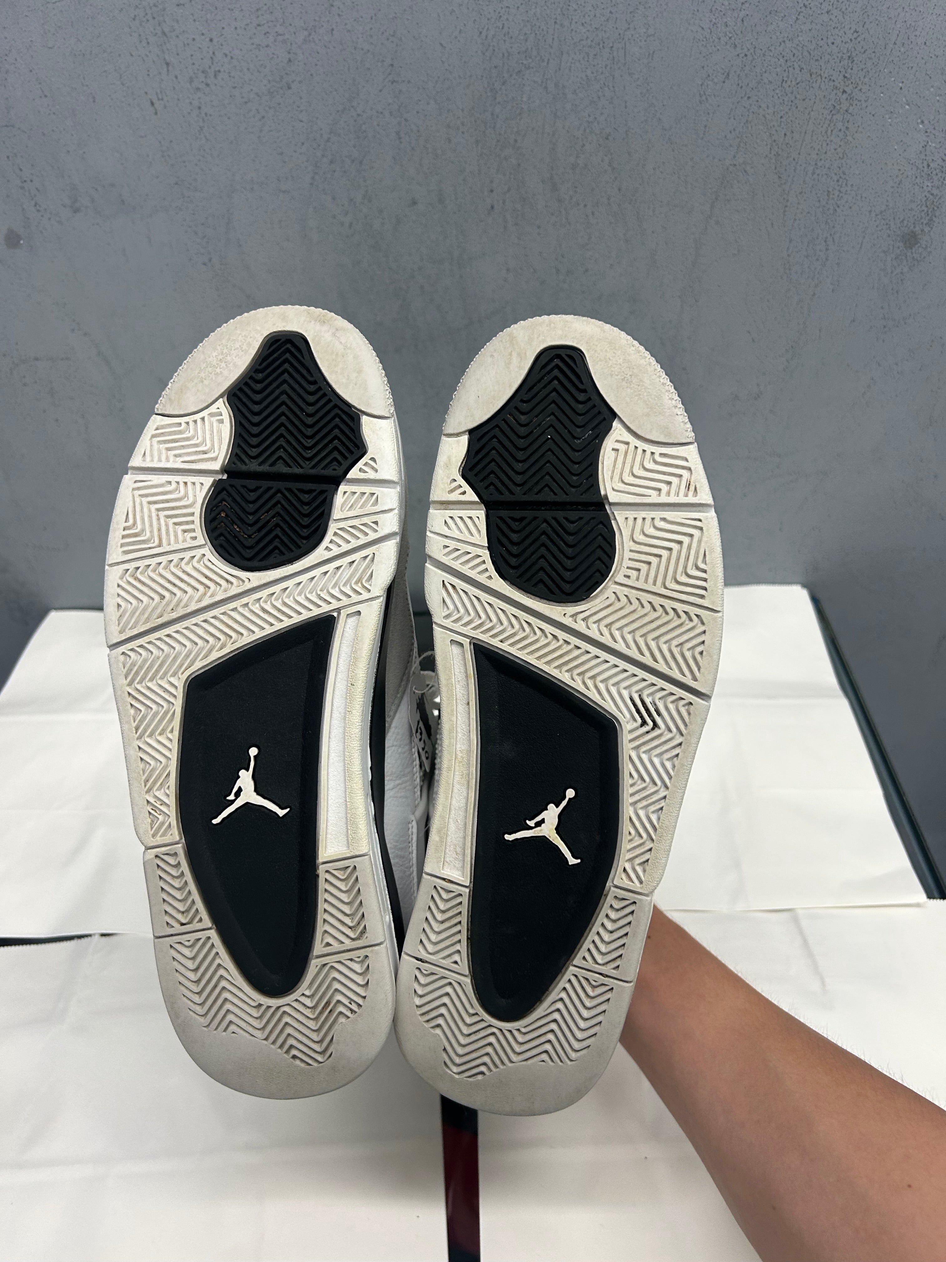 Used Jordan 4 Millitary Black