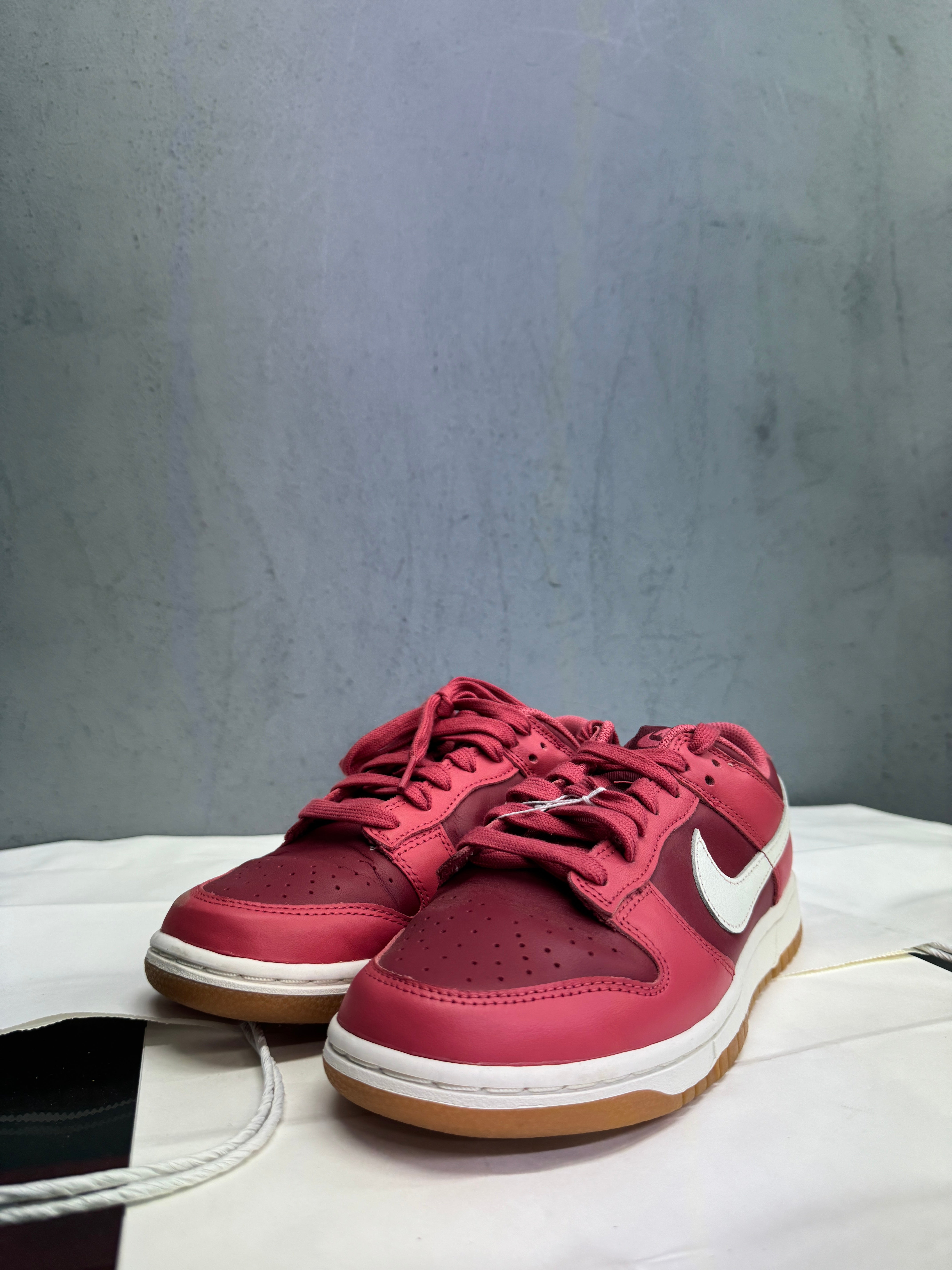 Used Dunk Desert Berry Women's