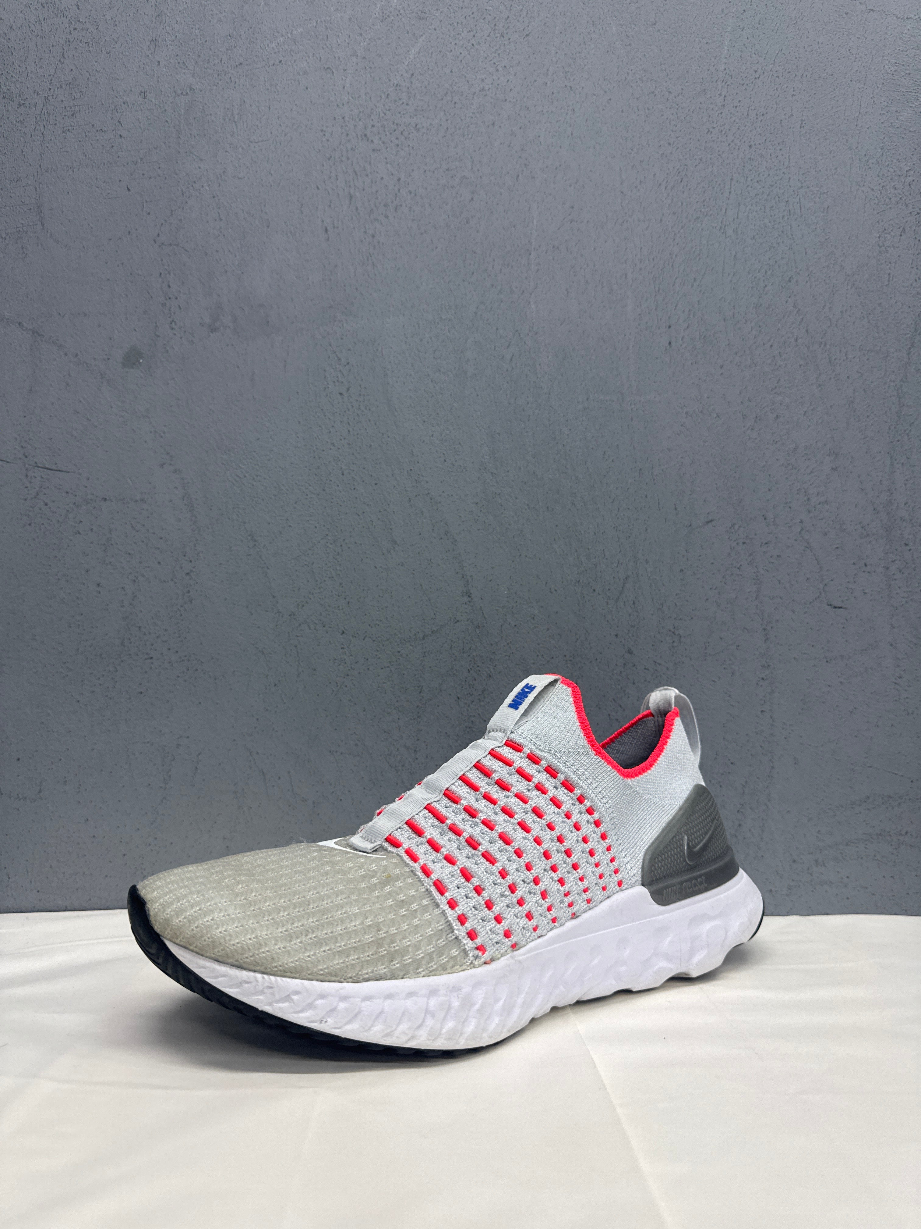 Used Nike React Phantom Run Flyknit 2 Pure Platinum Flash Crimson