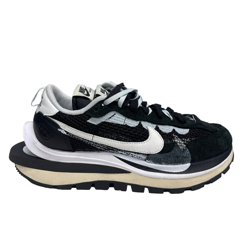 Used sacai x VaporWaffle Black White