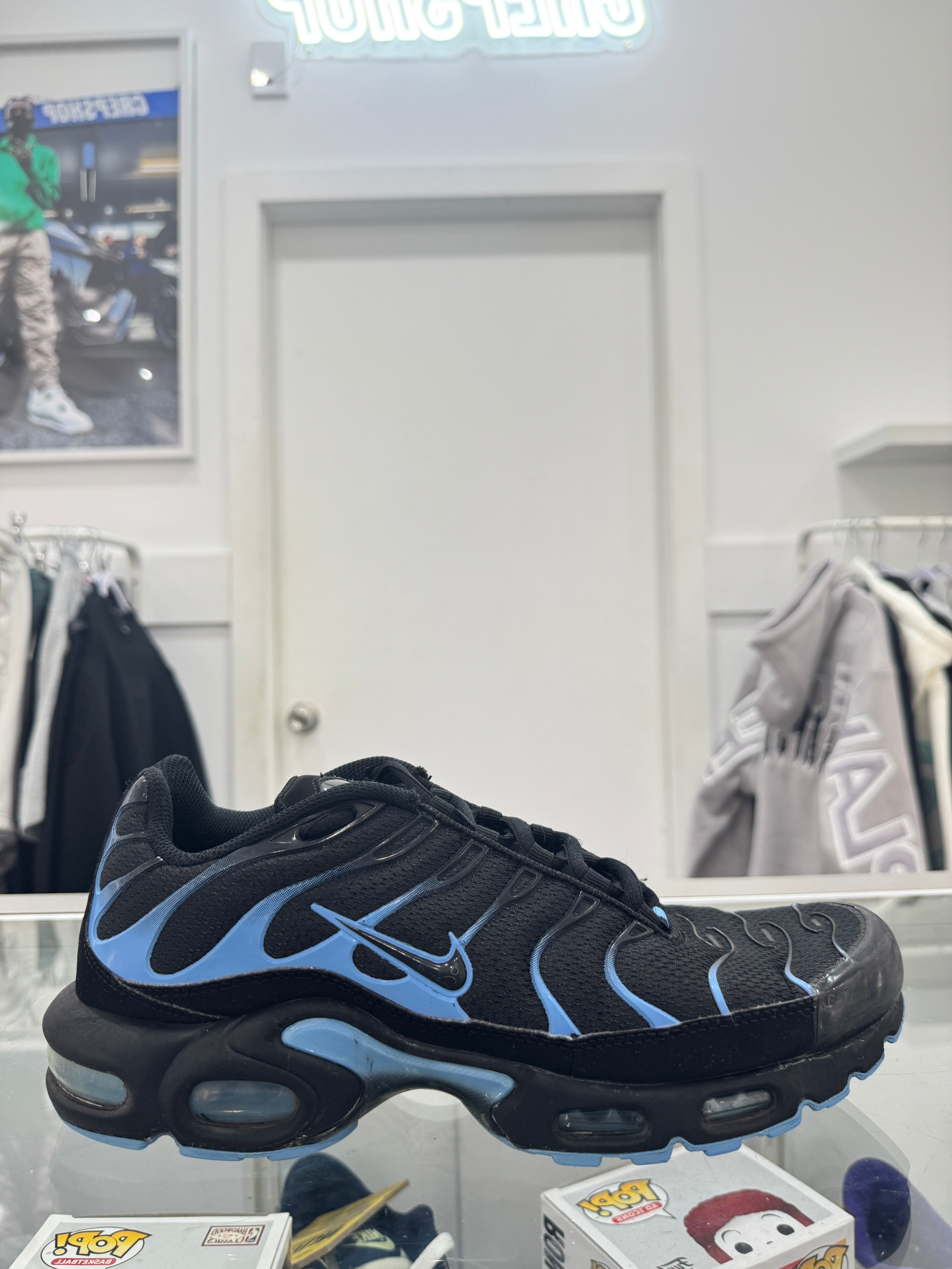 Used TN University Blue Black