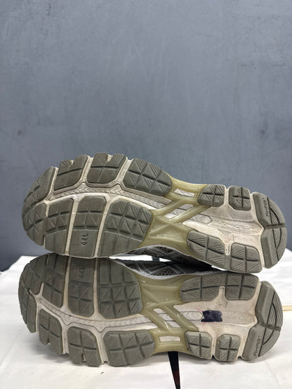 Used GEL-Kayano 21 Vanilla Beans Women's US Women's 9 - Men's 7.5