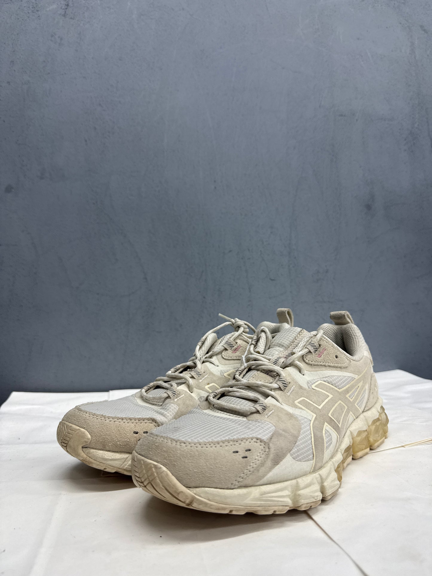 Used GEL-Quantum 180 Utility Cream Women's US Women's 9 - Men's 7.5